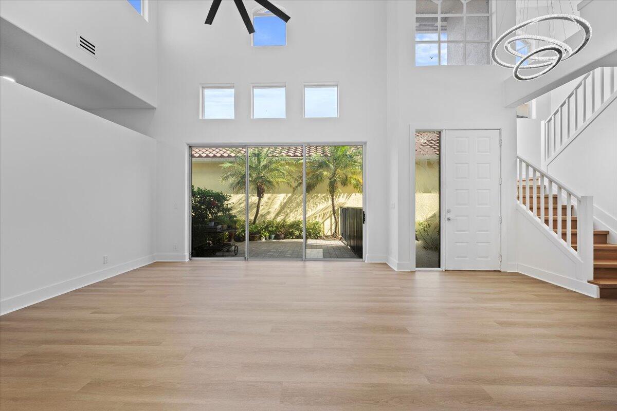 10375 Osprey, West Palm Beach FL 33412
