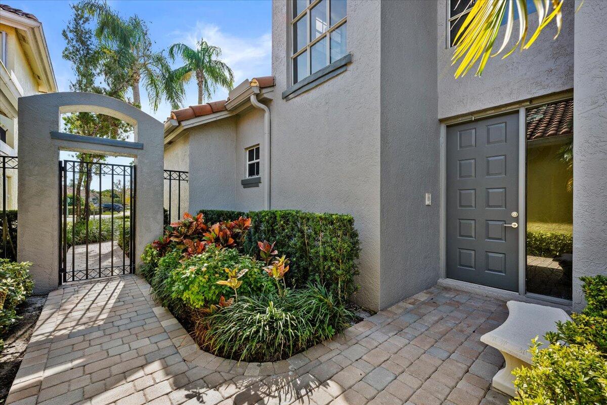 10375 Osprey, West Palm Beach FL 33412