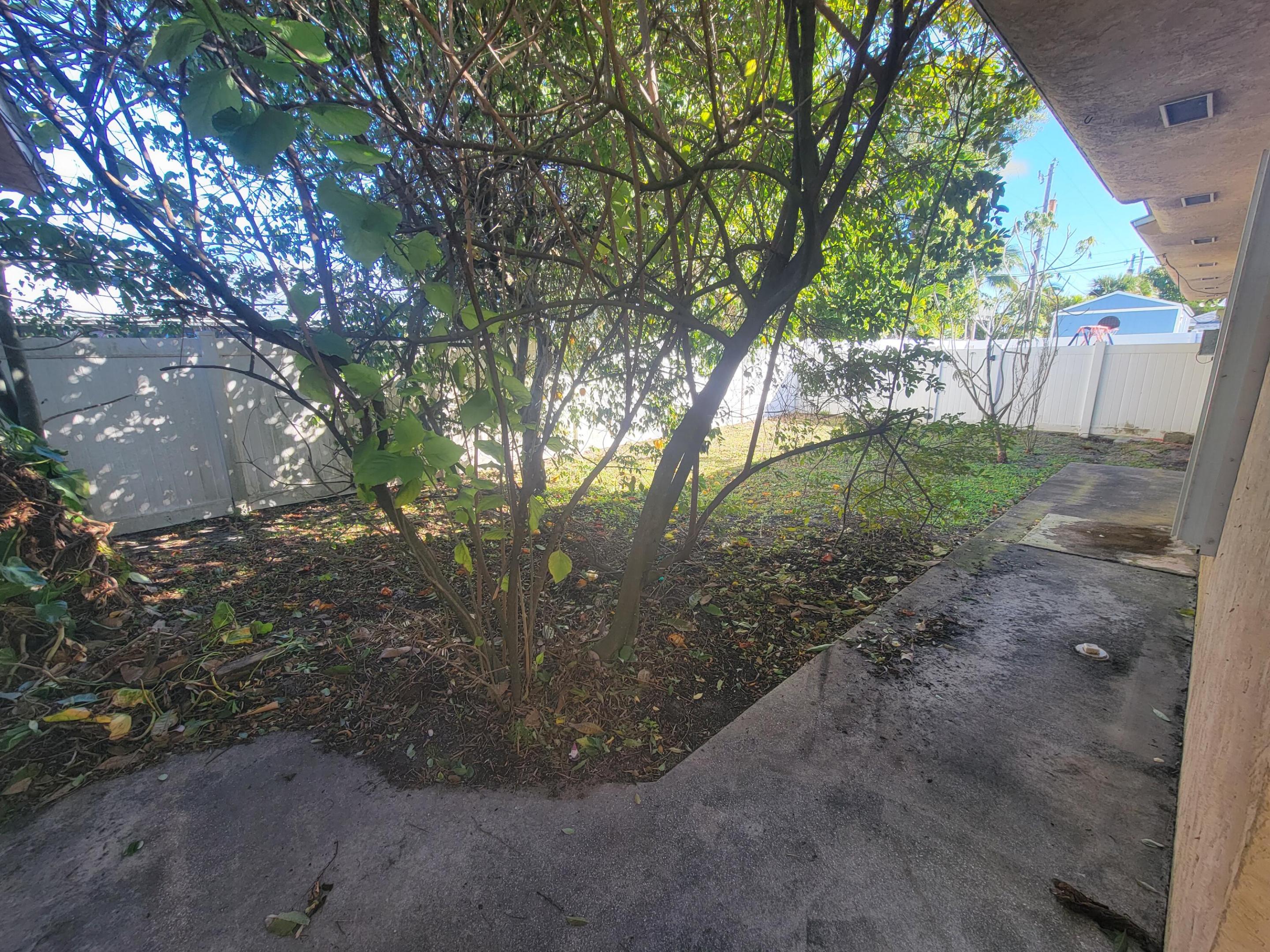 6223 Allen, Jupiter FL 33458