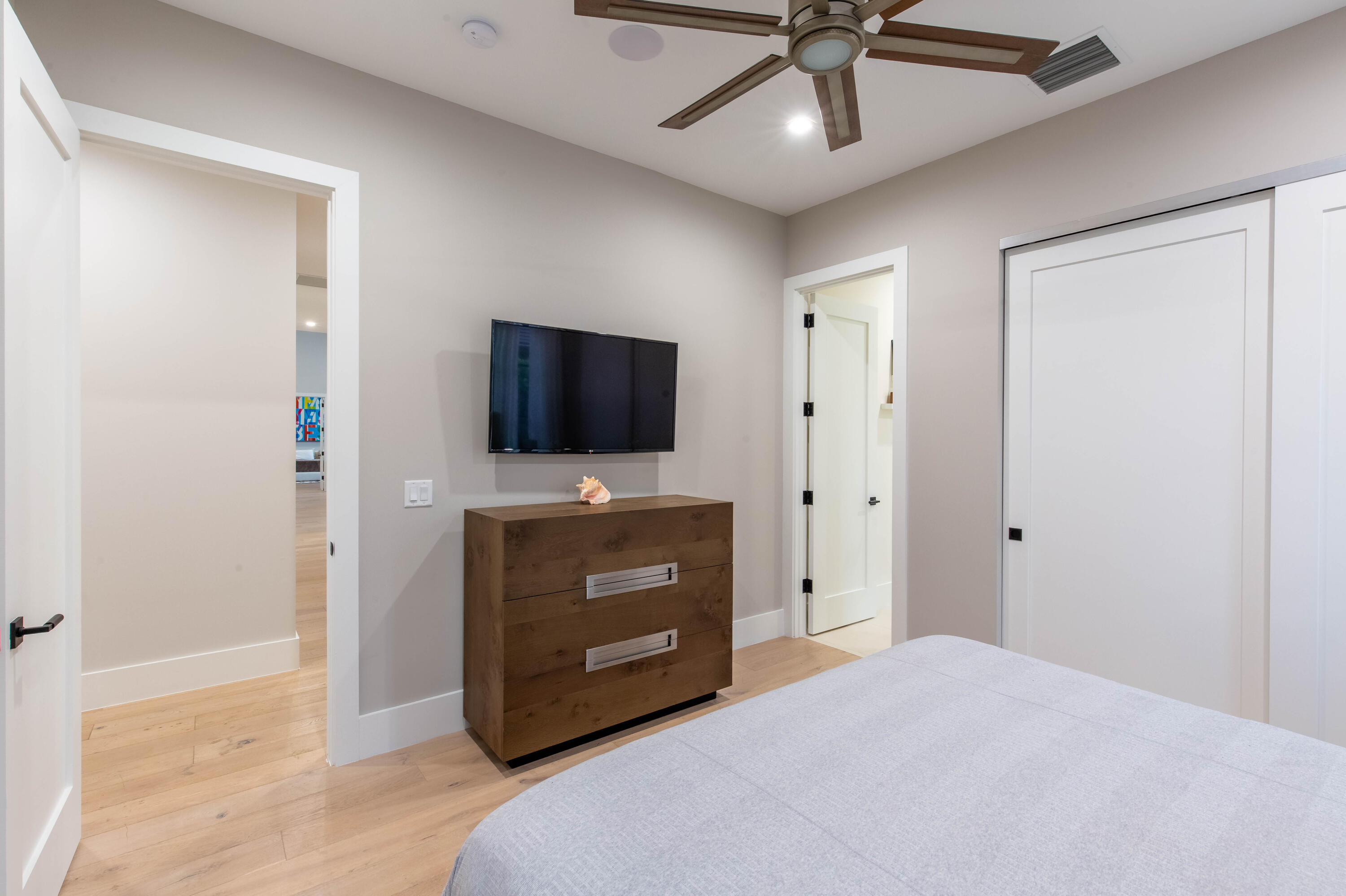 1768 Breakers West, West Palm Beach FL 33411
