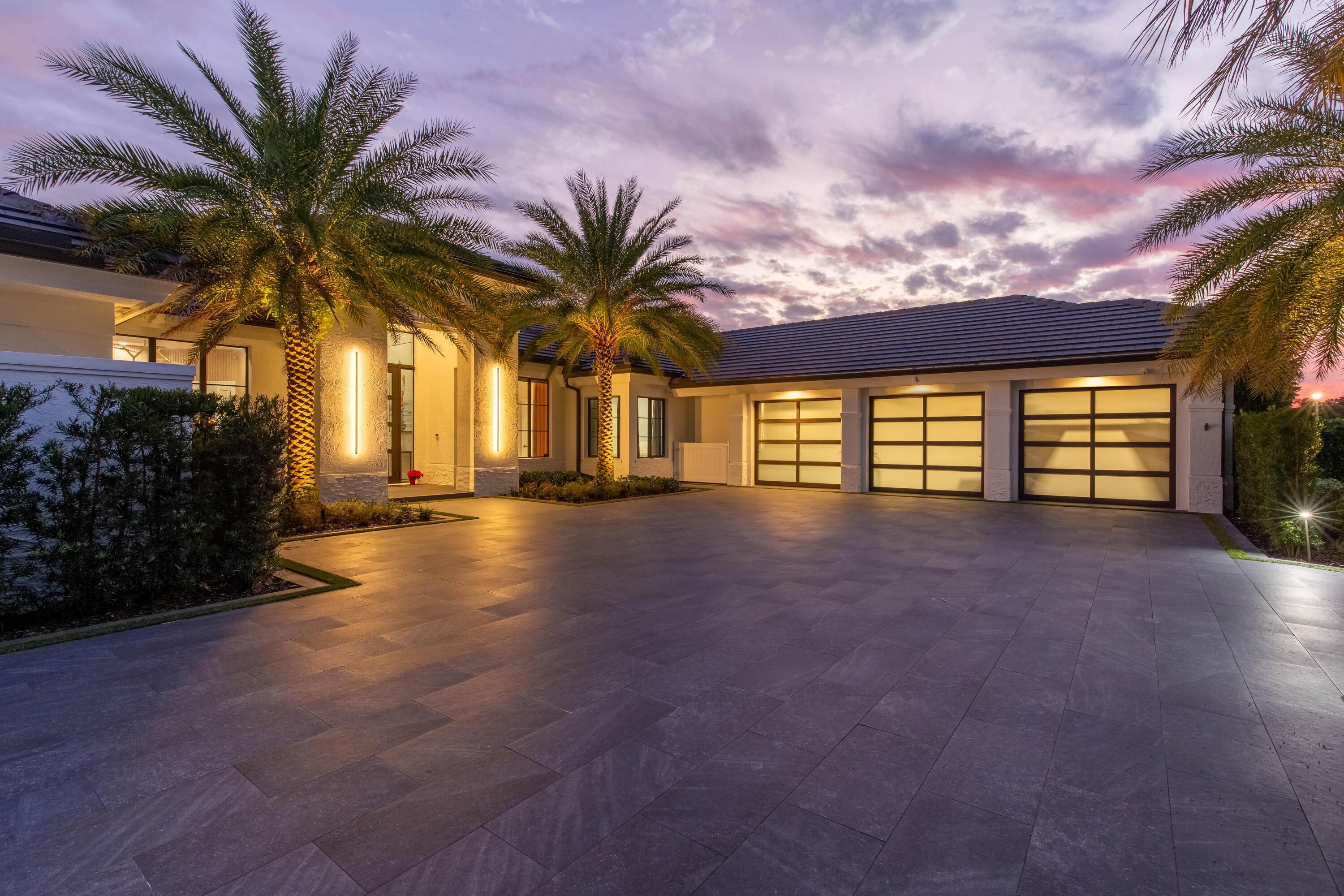 1768 Breakers West, West Palm Beach FL 33411