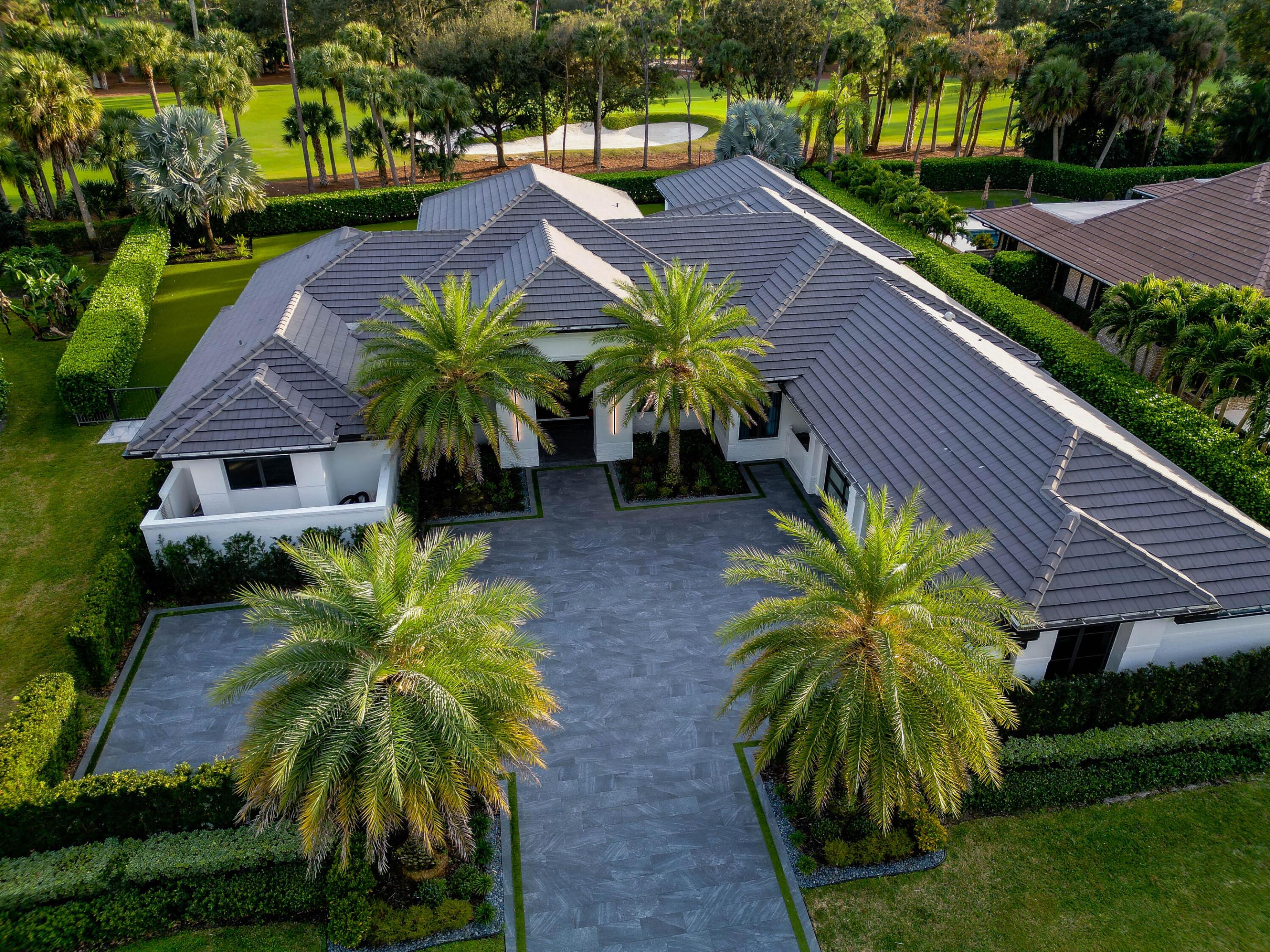 1768 Breakers West, West Palm Beach FL 33411