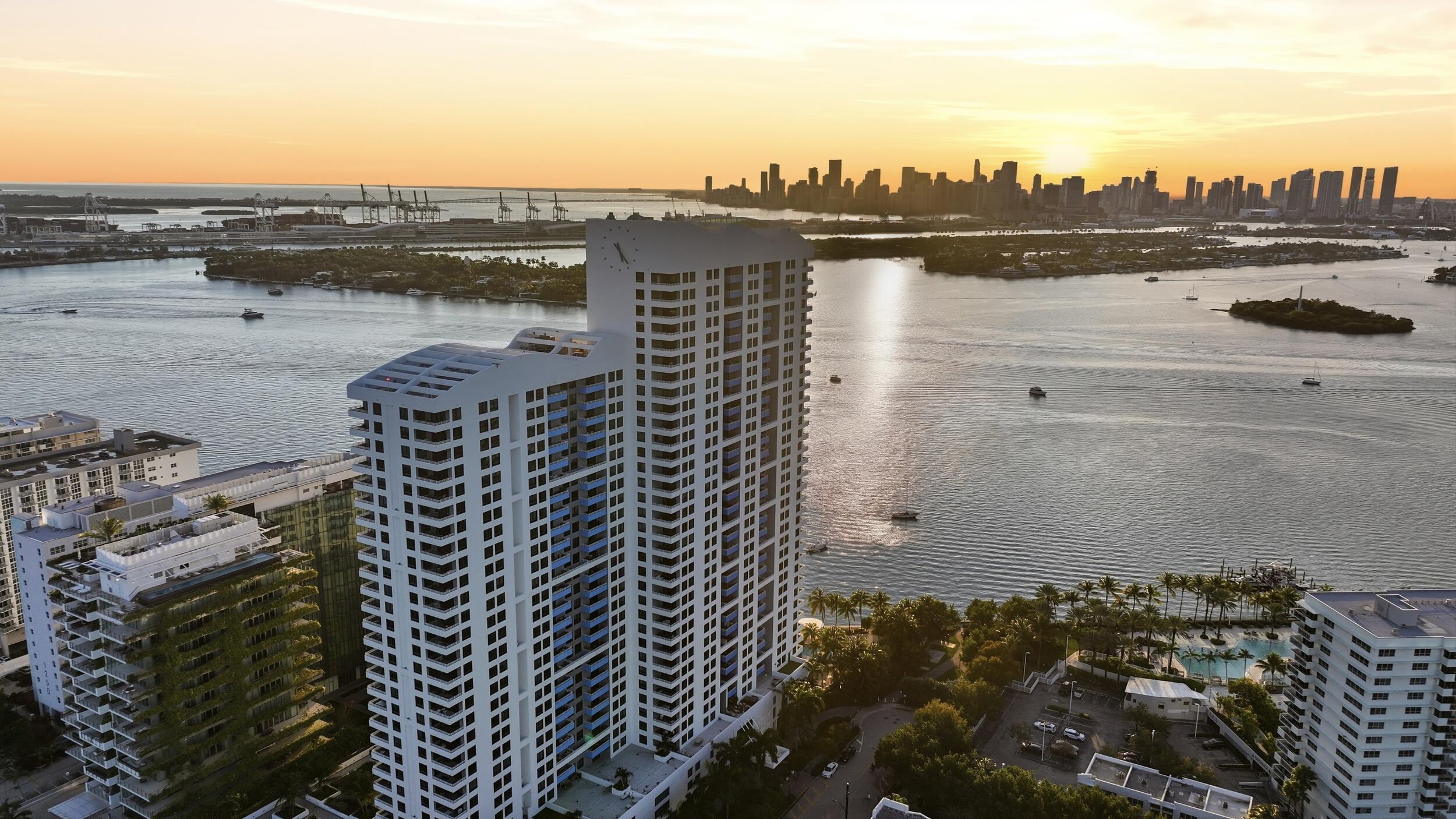 1330 West #1711, Miami Beach FL 33139