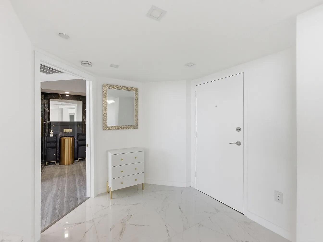 1330 West #1711, Miami Beach FL 33139