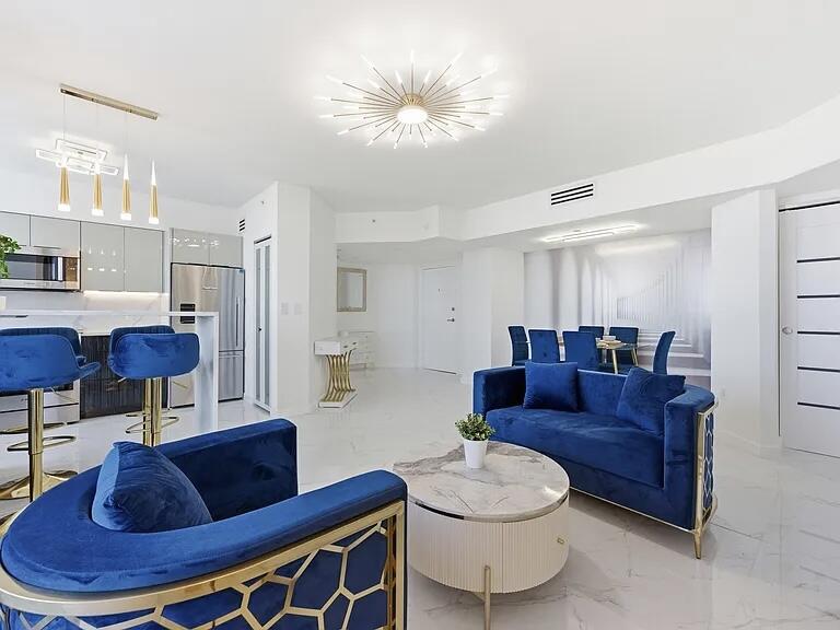 1330 West #1711, Miami Beach FL 33139