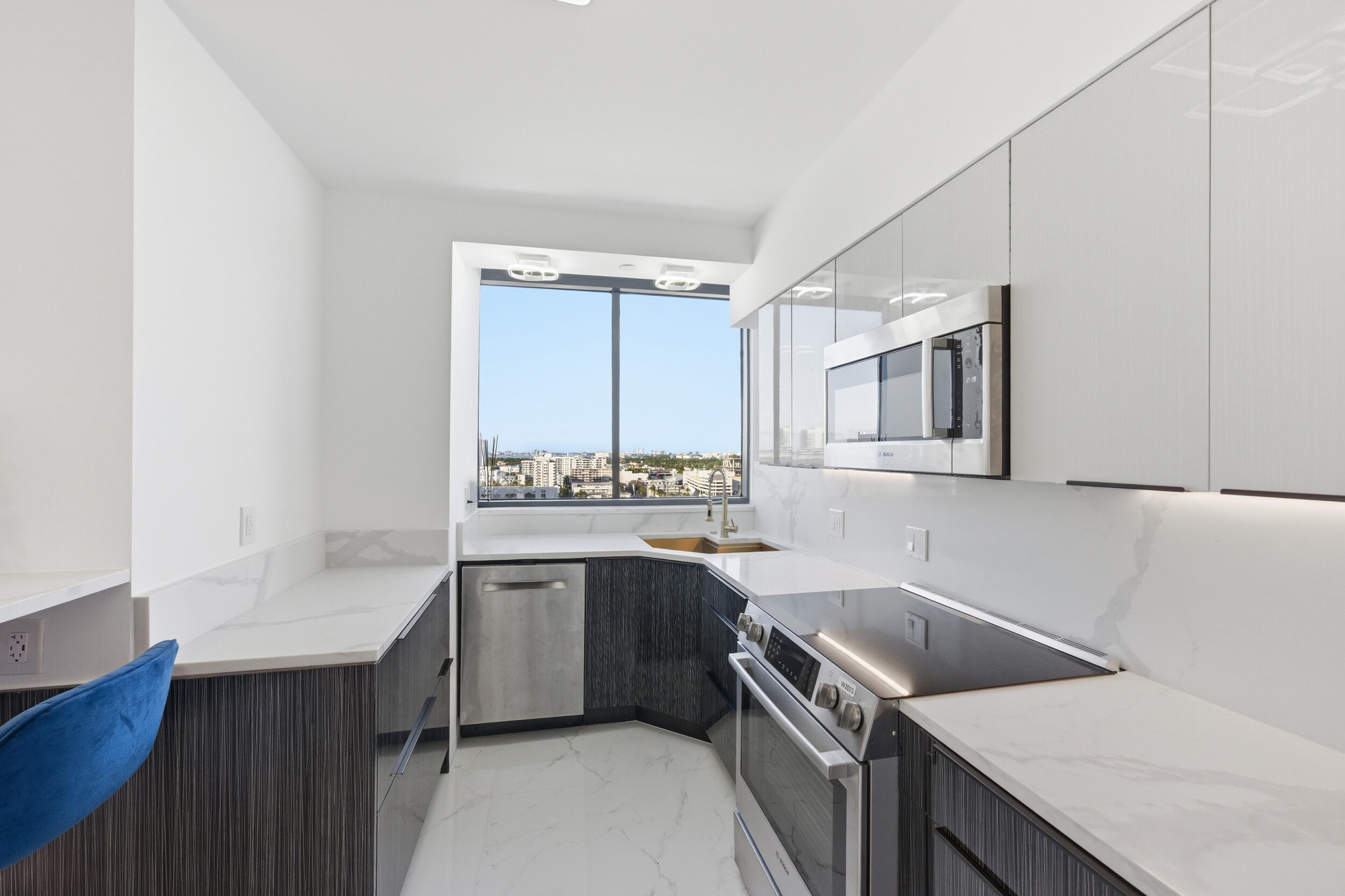 1330 West #1711, Miami Beach FL 33139
