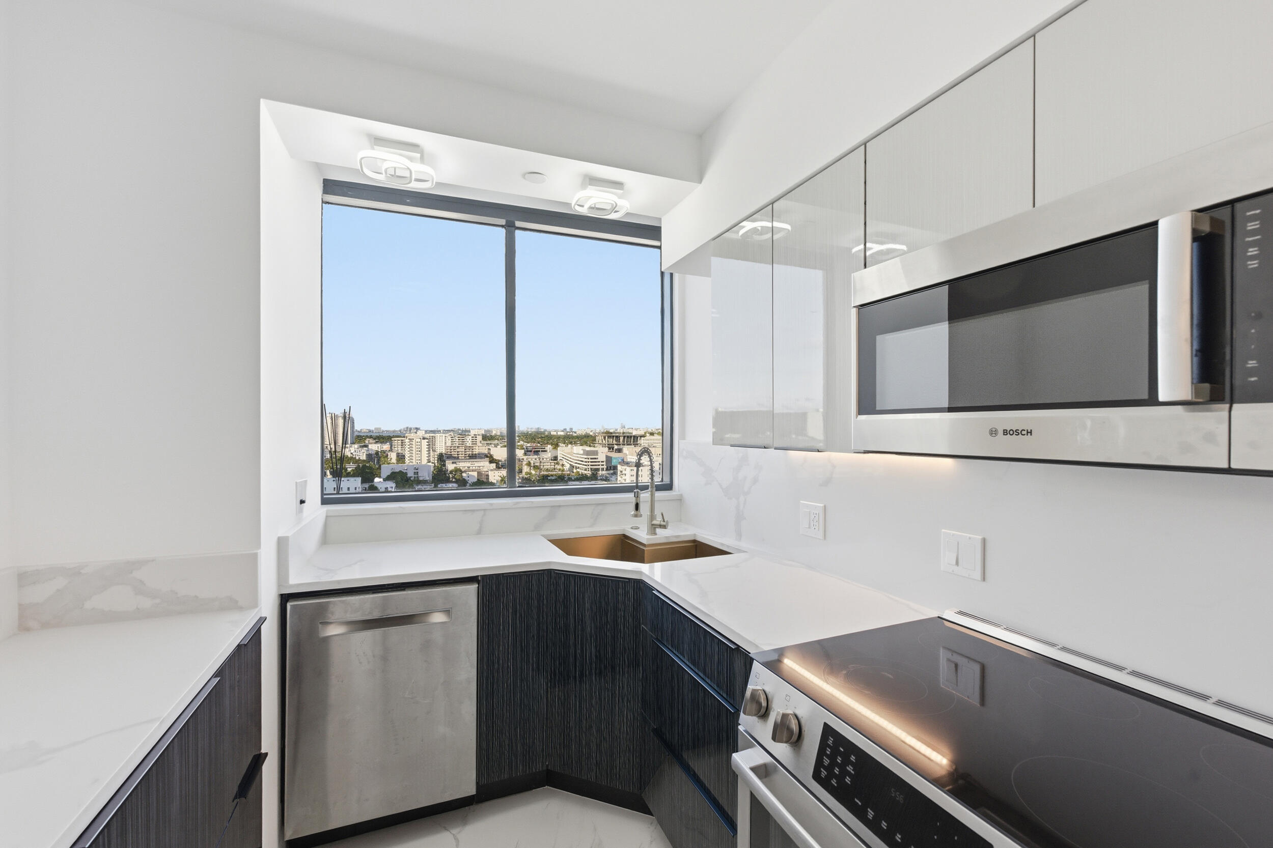 1330 West #1711, Miami Beach FL 33139