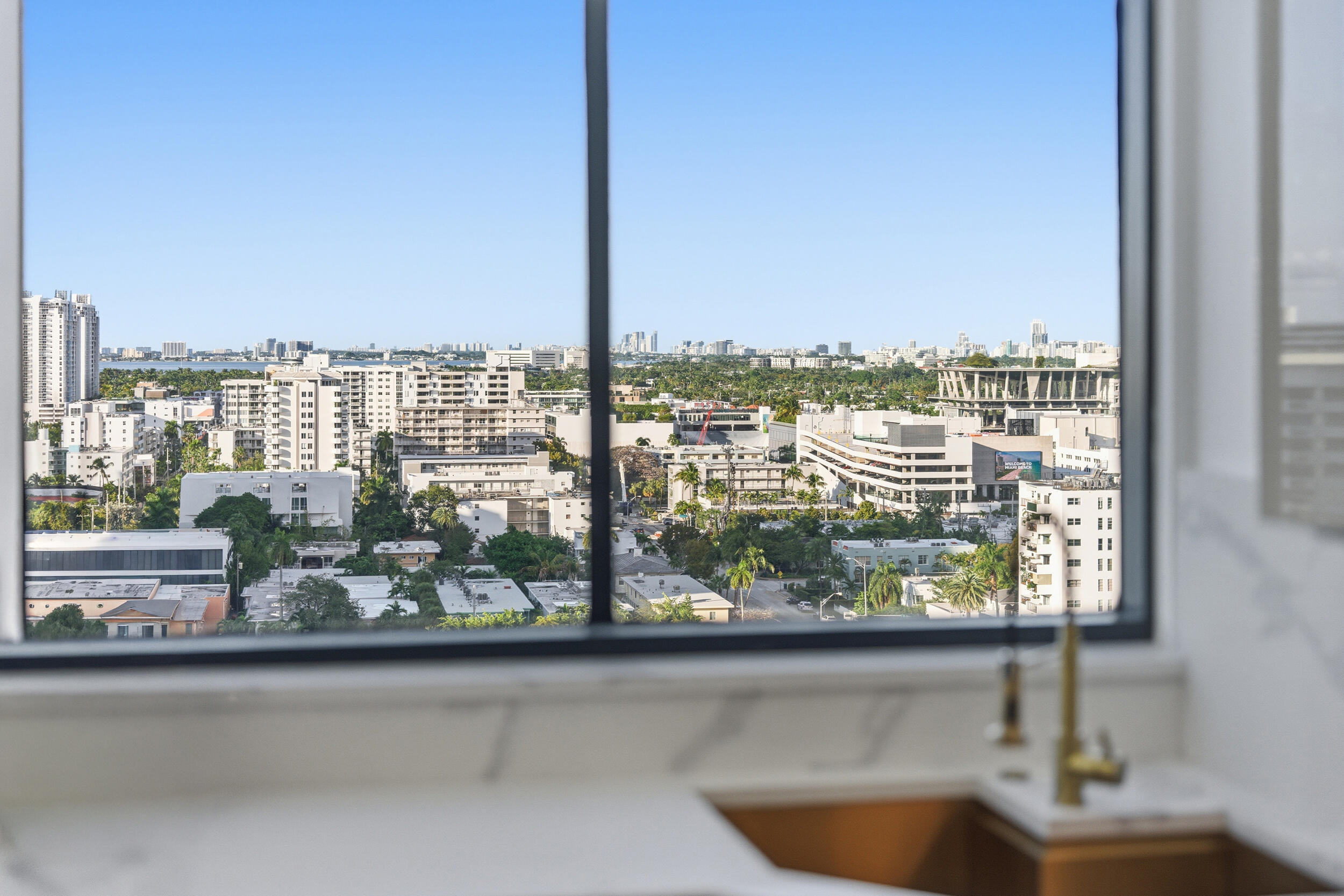1330 West #1711, Miami Beach FL 33139