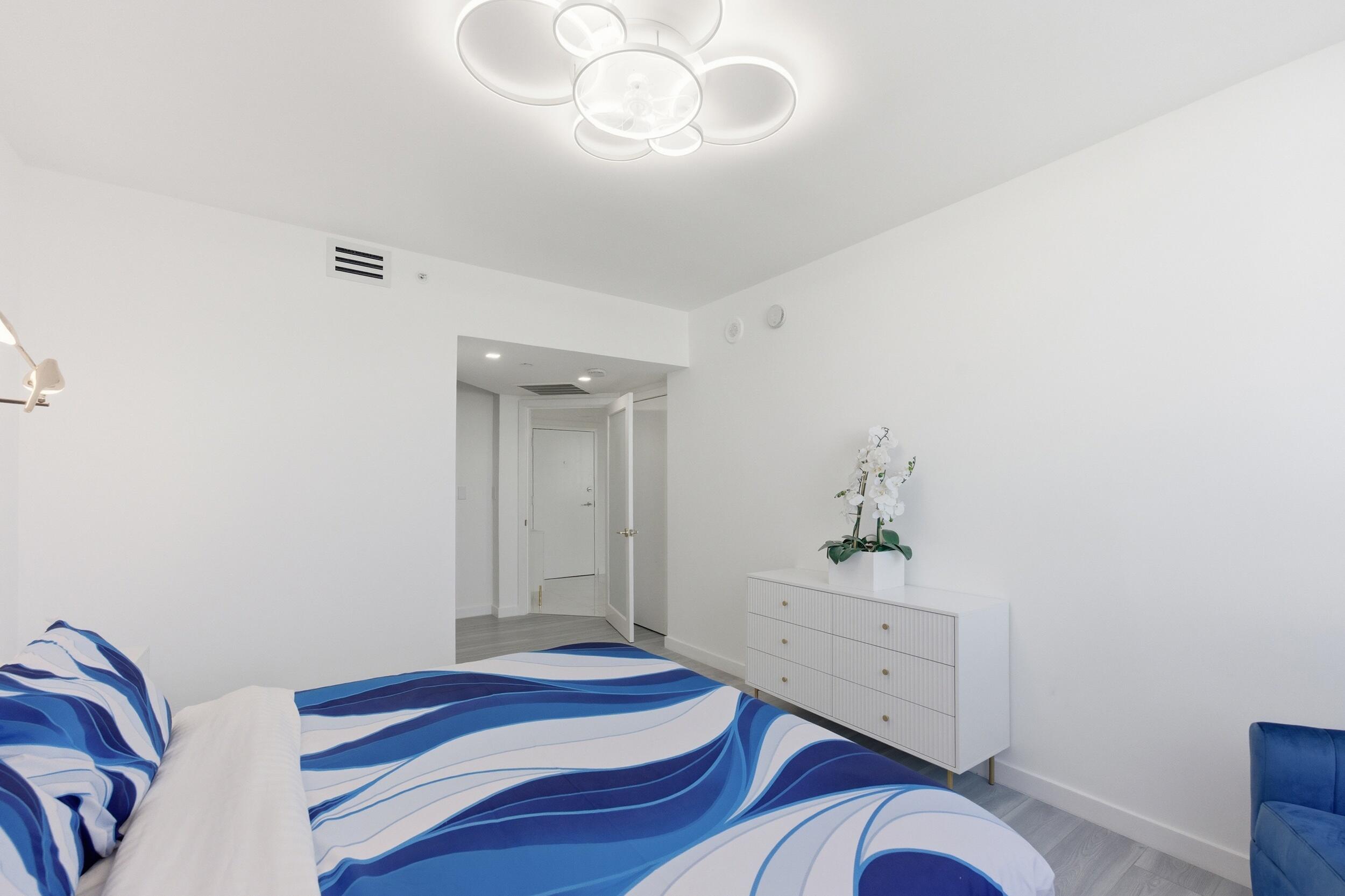 1330 West #1711, Miami Beach FL 33139