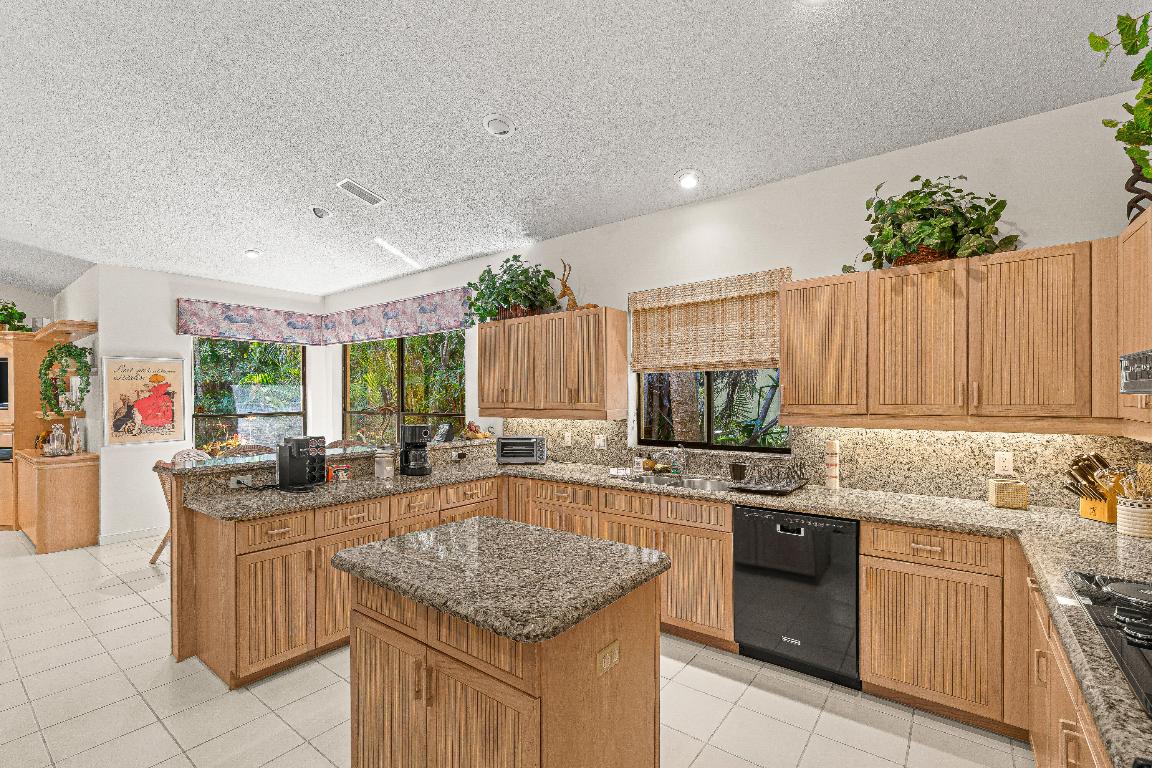 2250 NW 59th, Boca Raton FL 33496