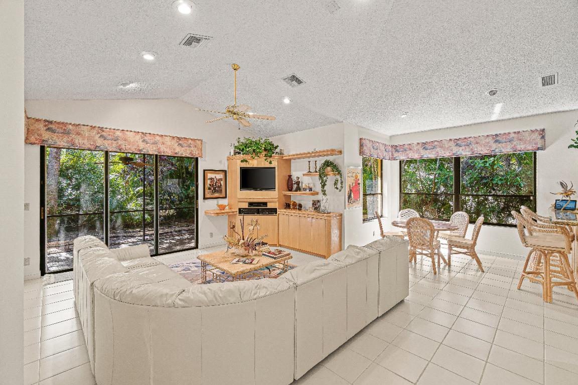 2250 NW 59th, Boca Raton FL 33496