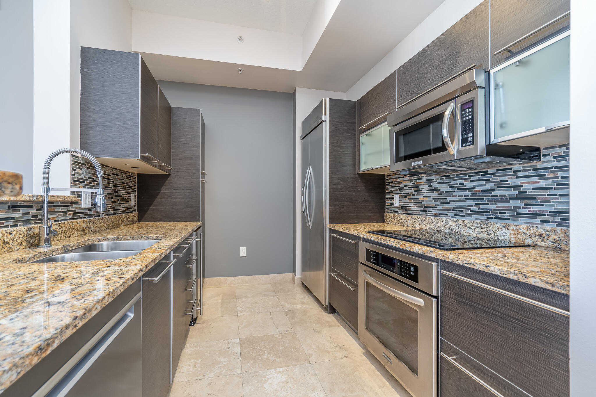 550 Okeechobee #Lph-06, West Palm Beach FL 33401