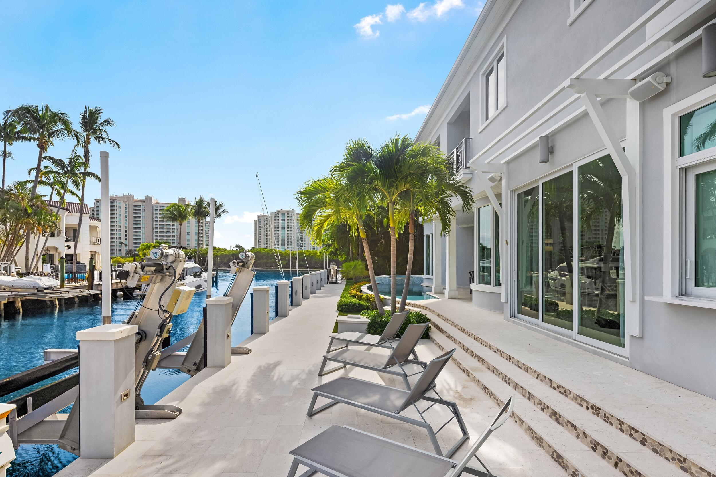 863 Enfield, Boca Raton FL 33487