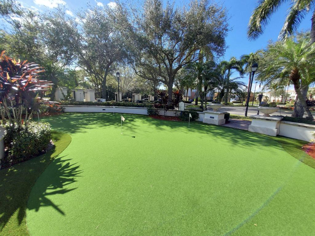 2204 Myrtlewood, Palm Beach Gardens FL 33418