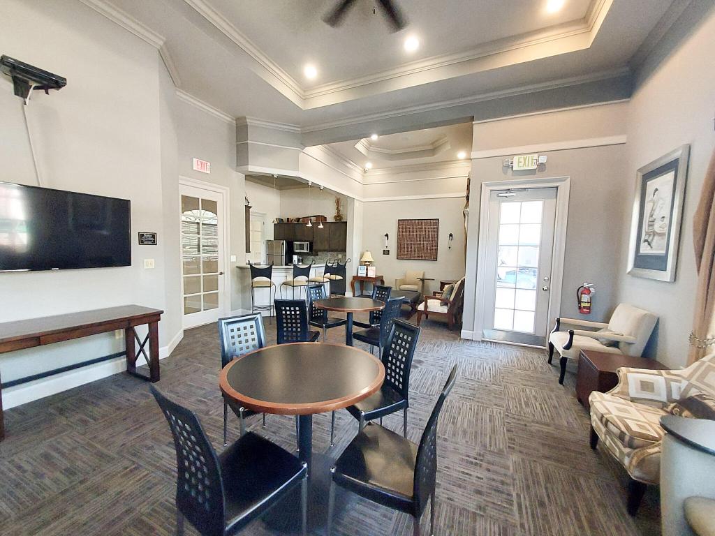 2204 Myrtlewood, Palm Beach Gardens FL 33418