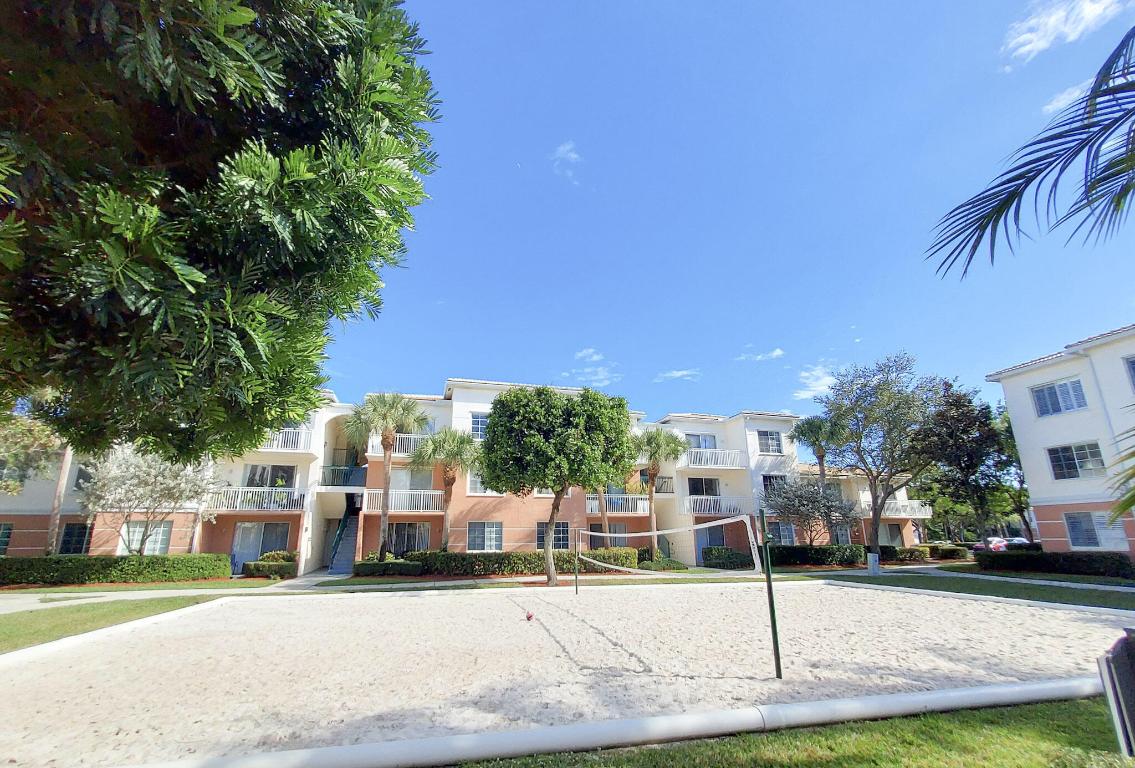 2204 Myrtlewood, Palm Beach Gardens FL 33418