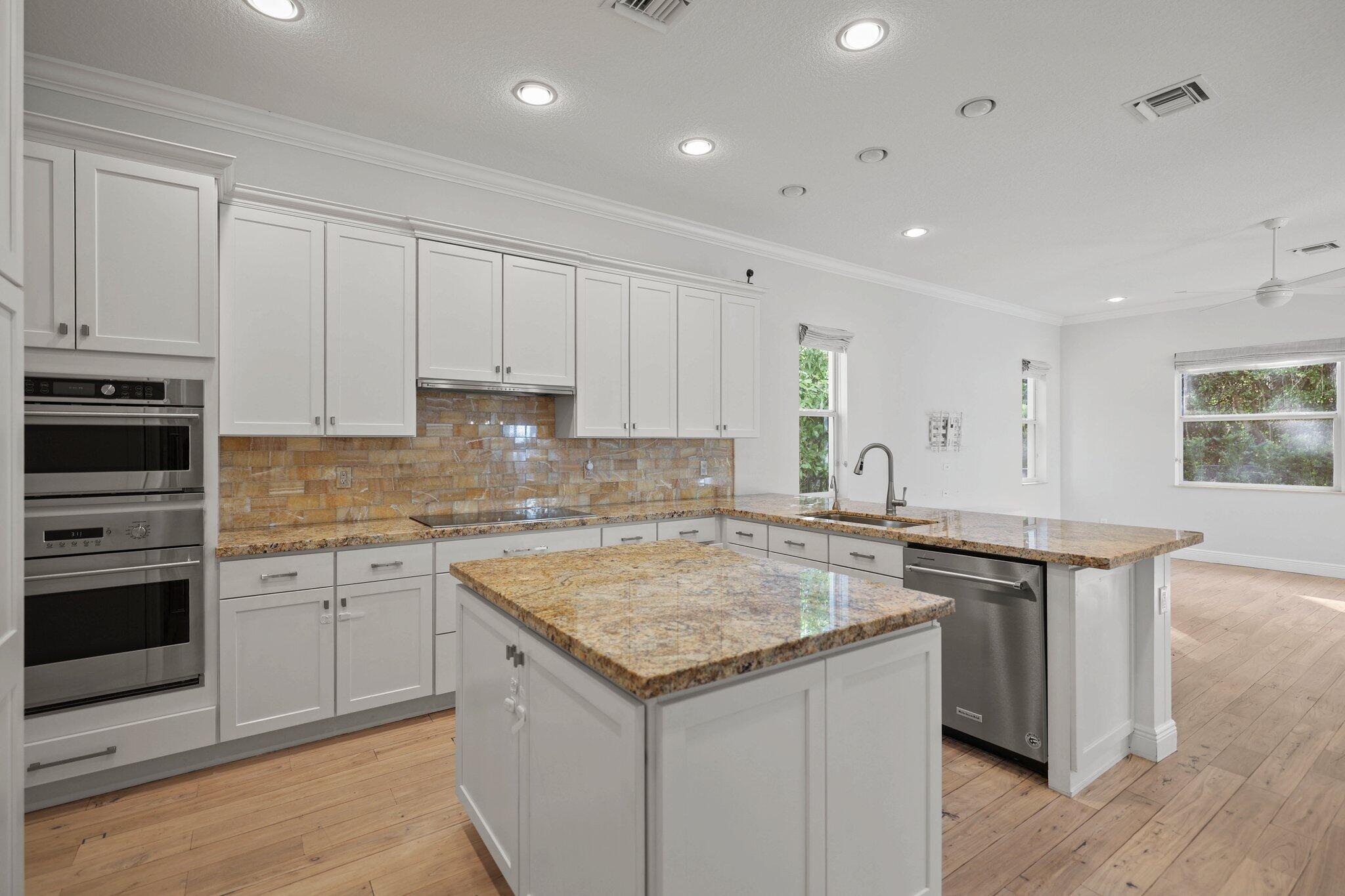 12285 Aviles, Palm Beach Gardens FL 33418