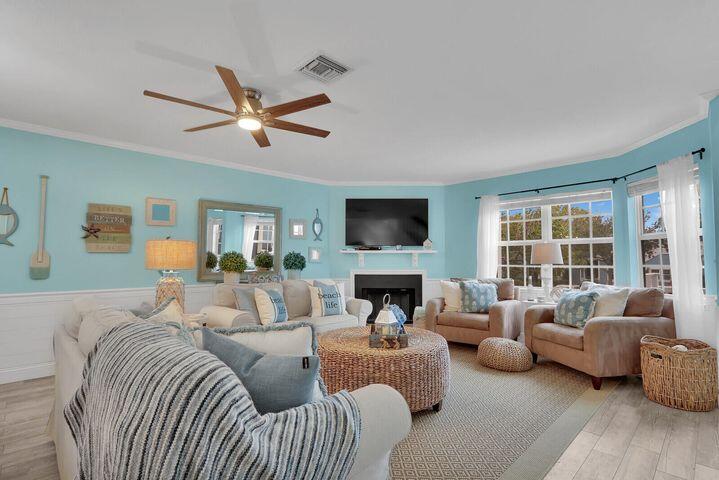 726 Ocean Dunes, Jupiter FL 33477