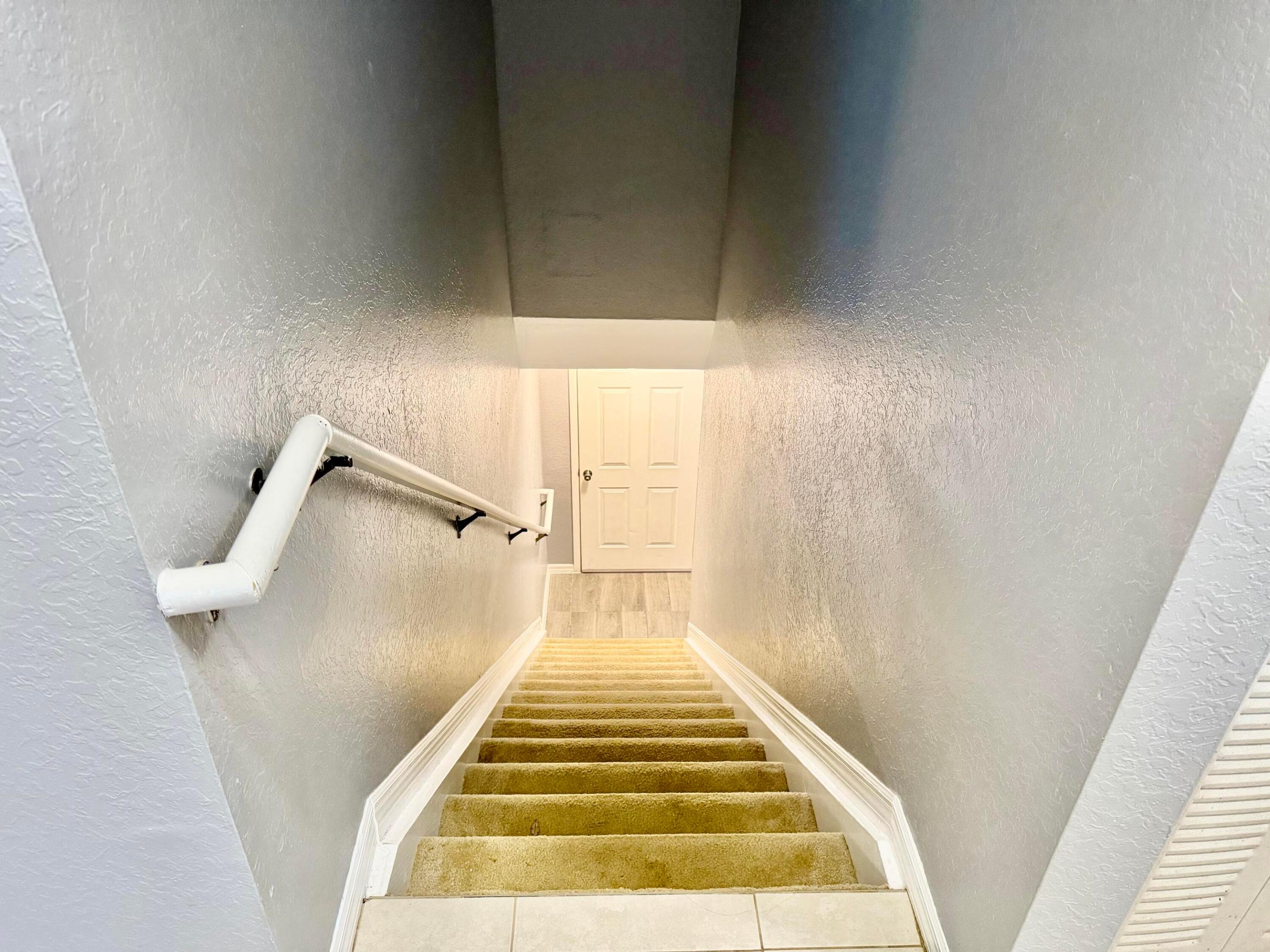 330 Crestwood #202, Royal Palm Beach FL 33411