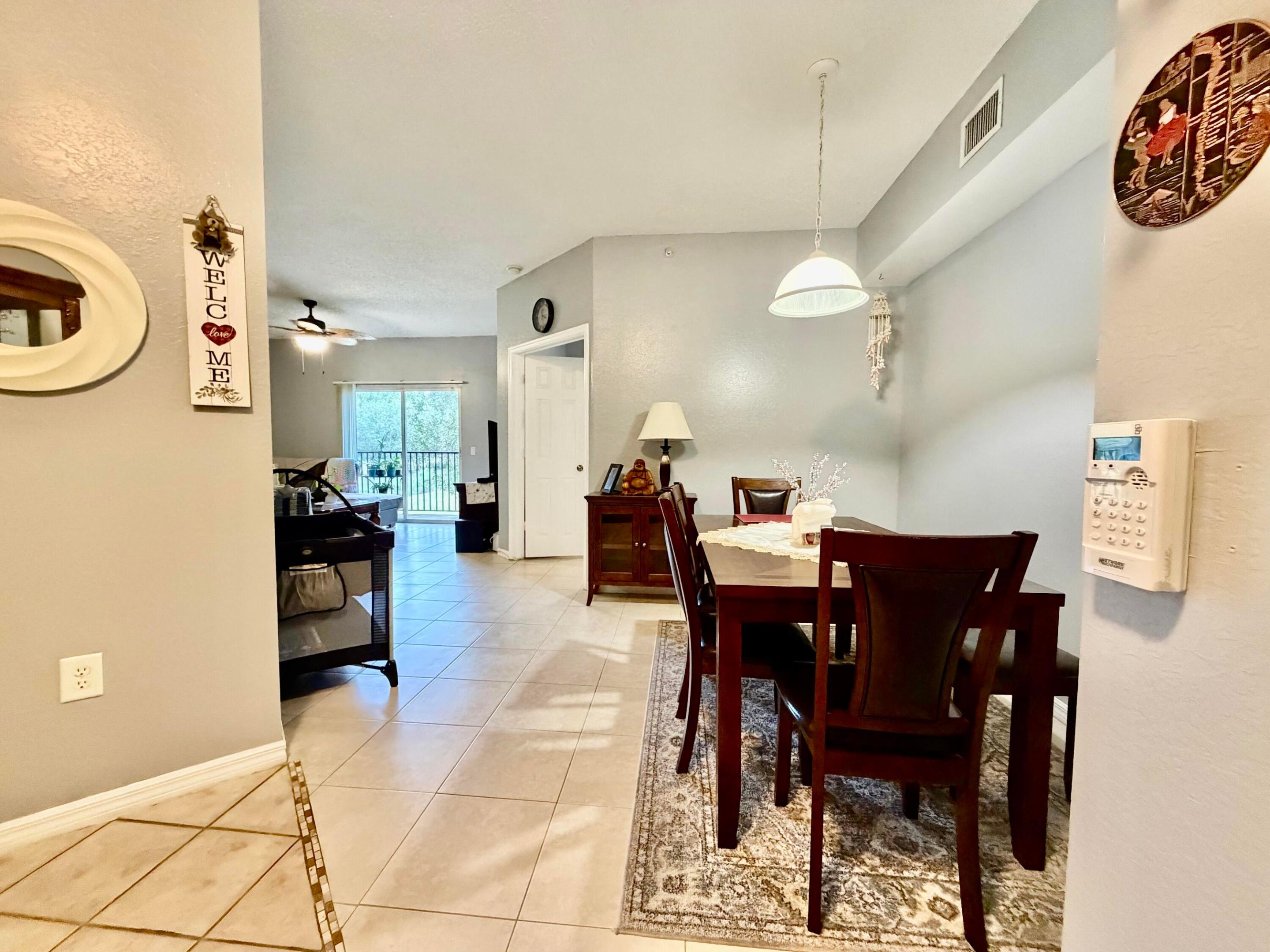 330 Crestwood #202, Royal Palm Beach FL 33411