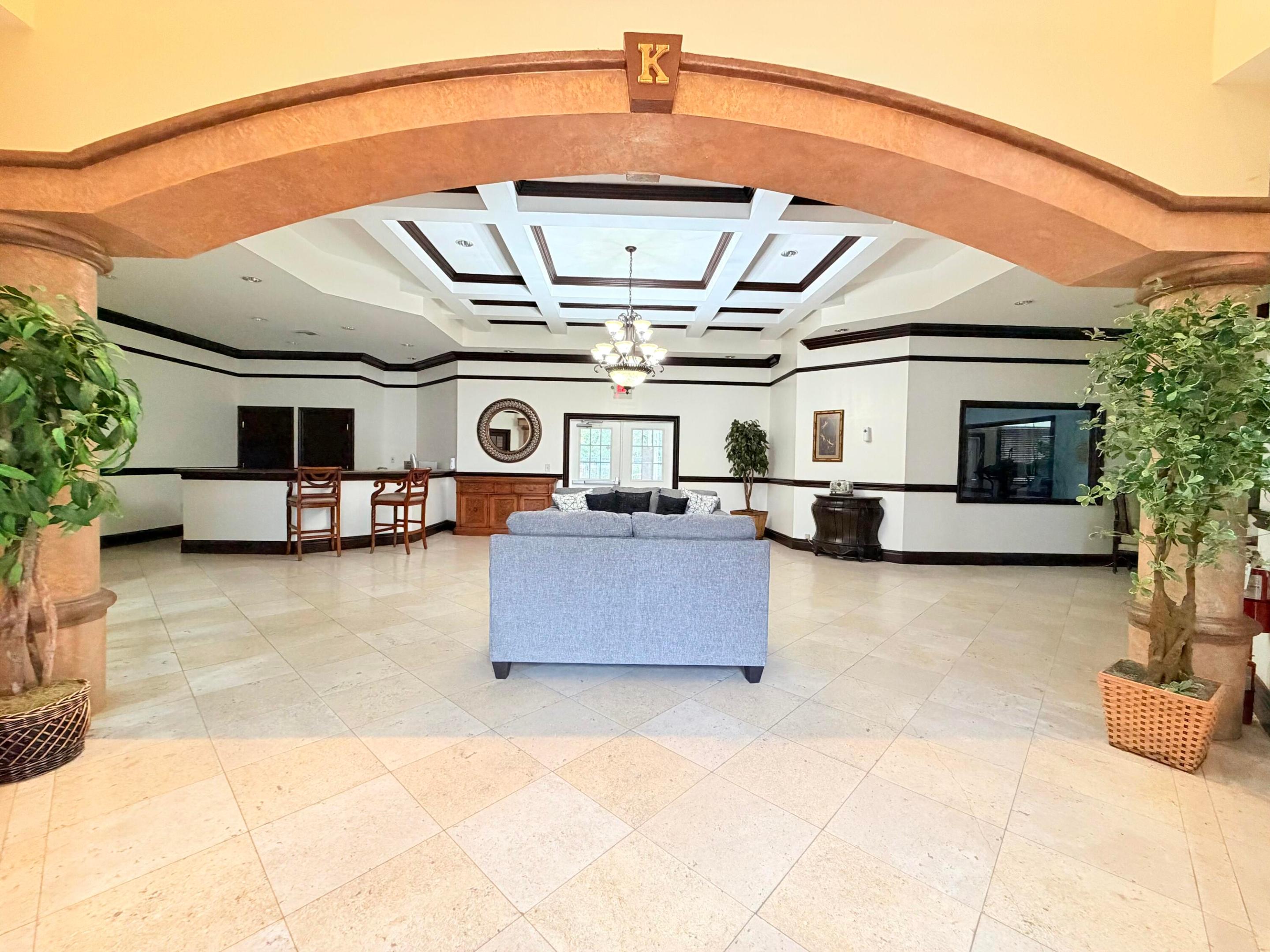 330 Crestwood #202, Royal Palm Beach FL 33411