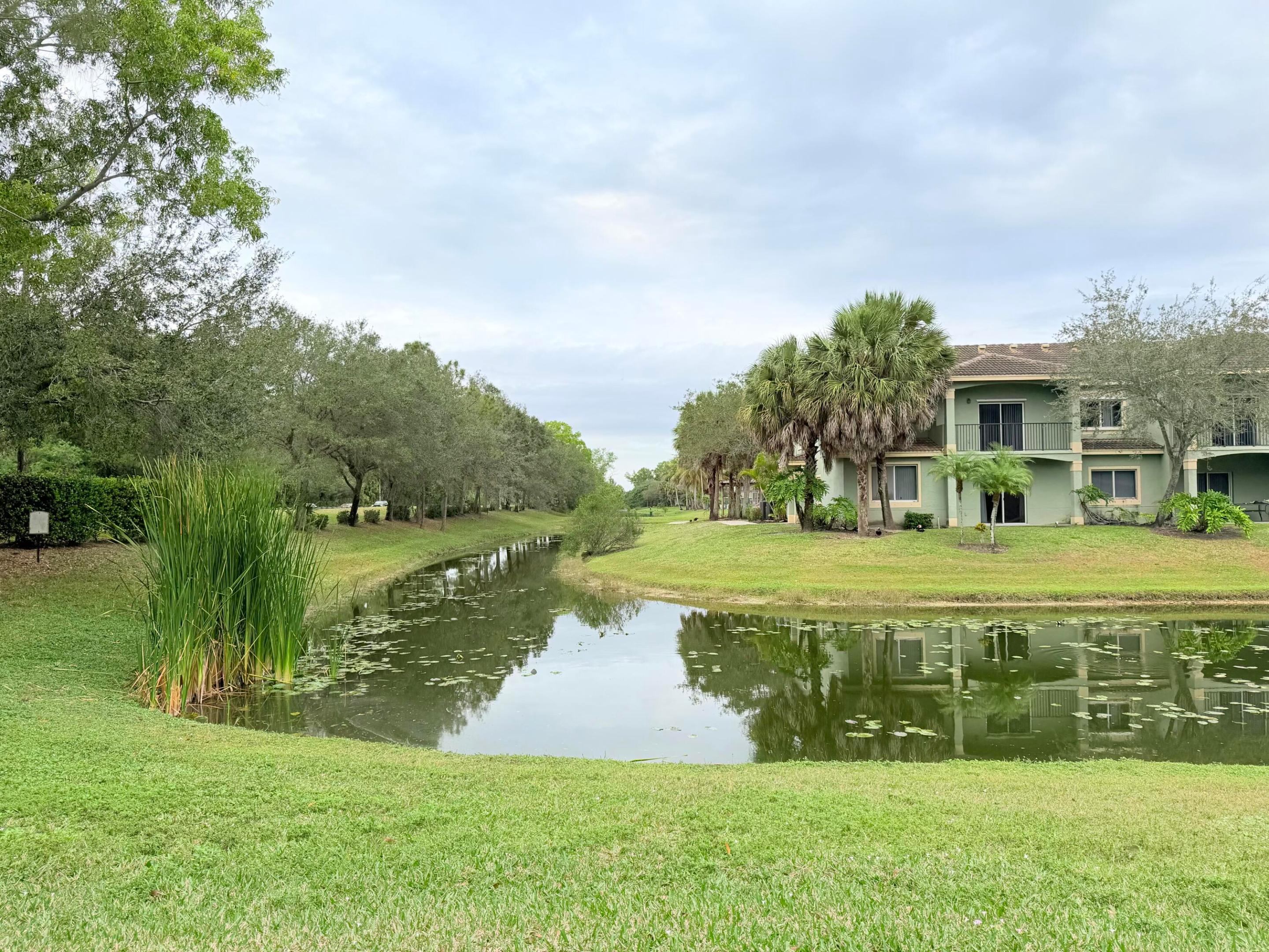 330 Crestwood #202, Royal Palm Beach FL 33411