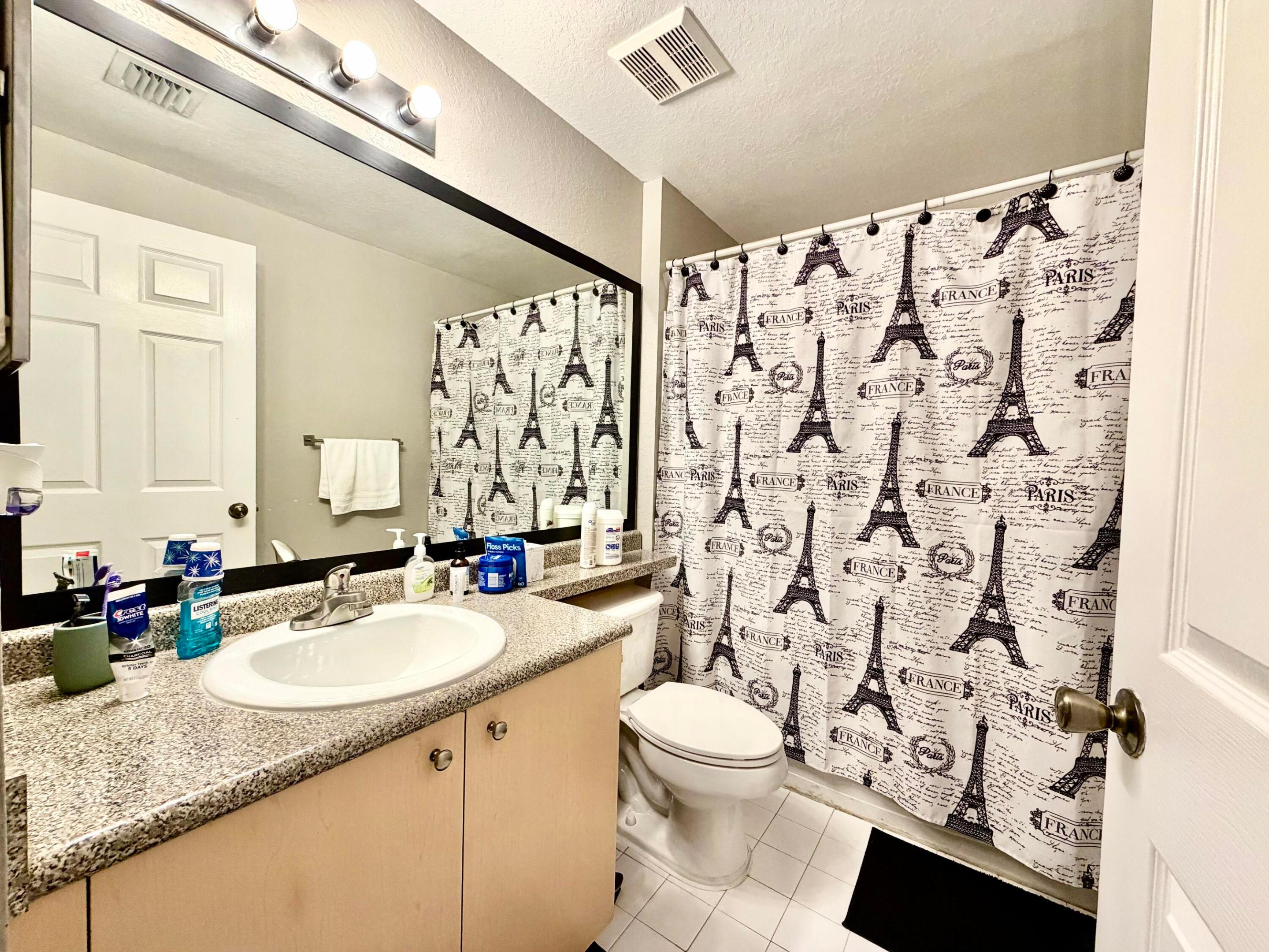 330 Crestwood #202, Royal Palm Beach FL 33411