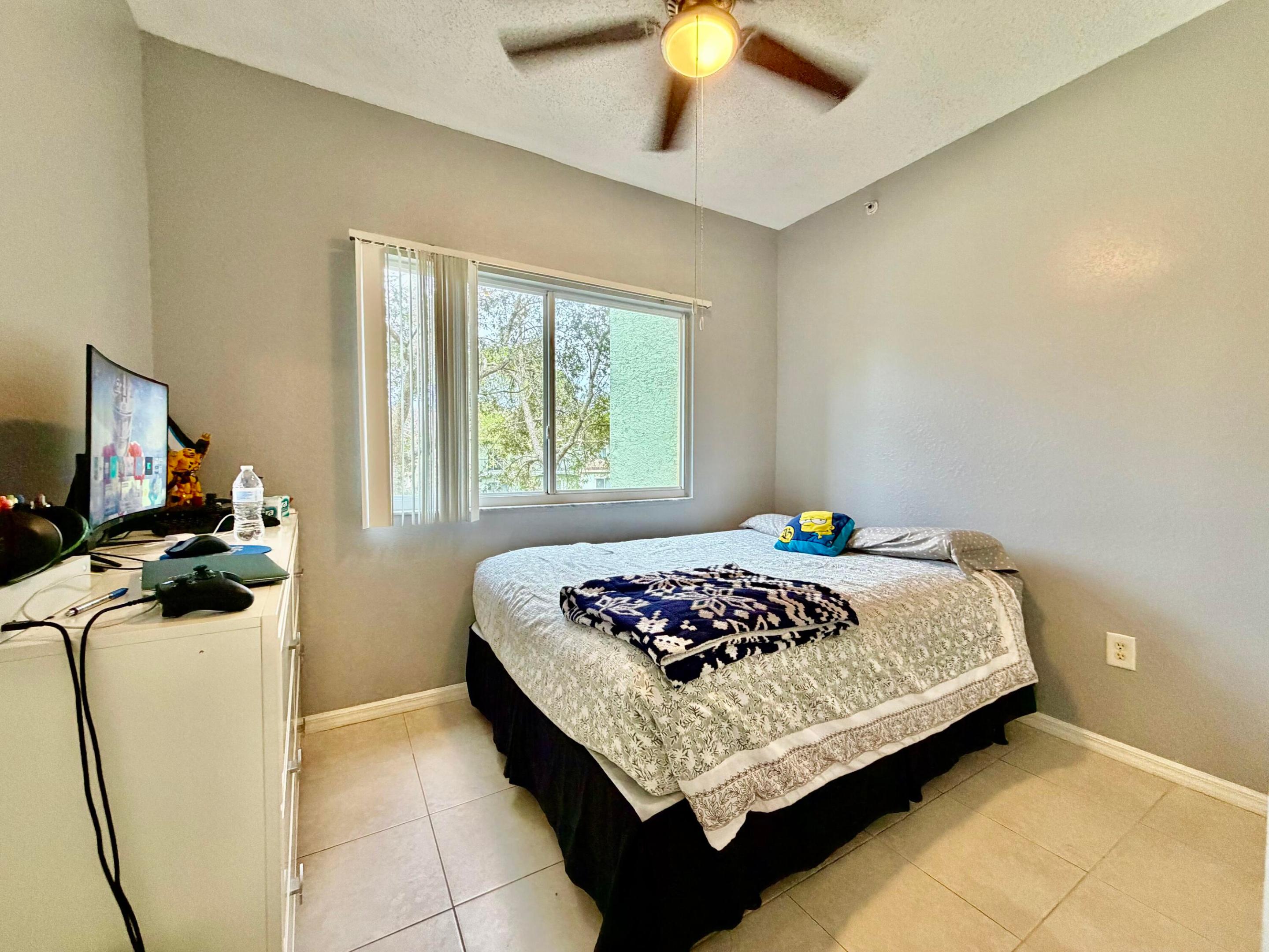 330 Crestwood #202, Royal Palm Beach FL 33411