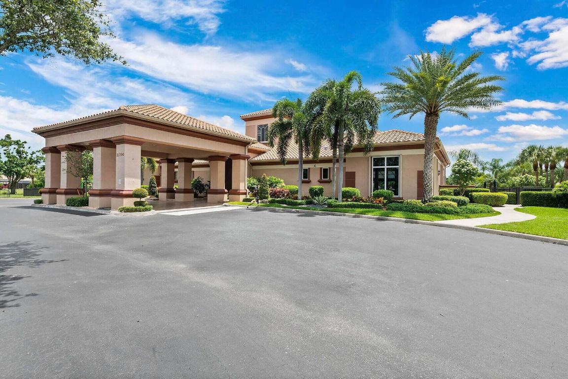 12570 Yardley, Boca Raton FL 33428