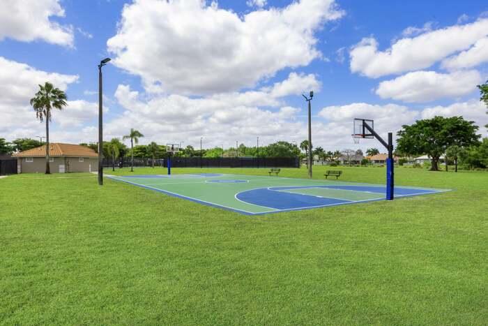 12570 Yardley, Boca Raton FL 33428
