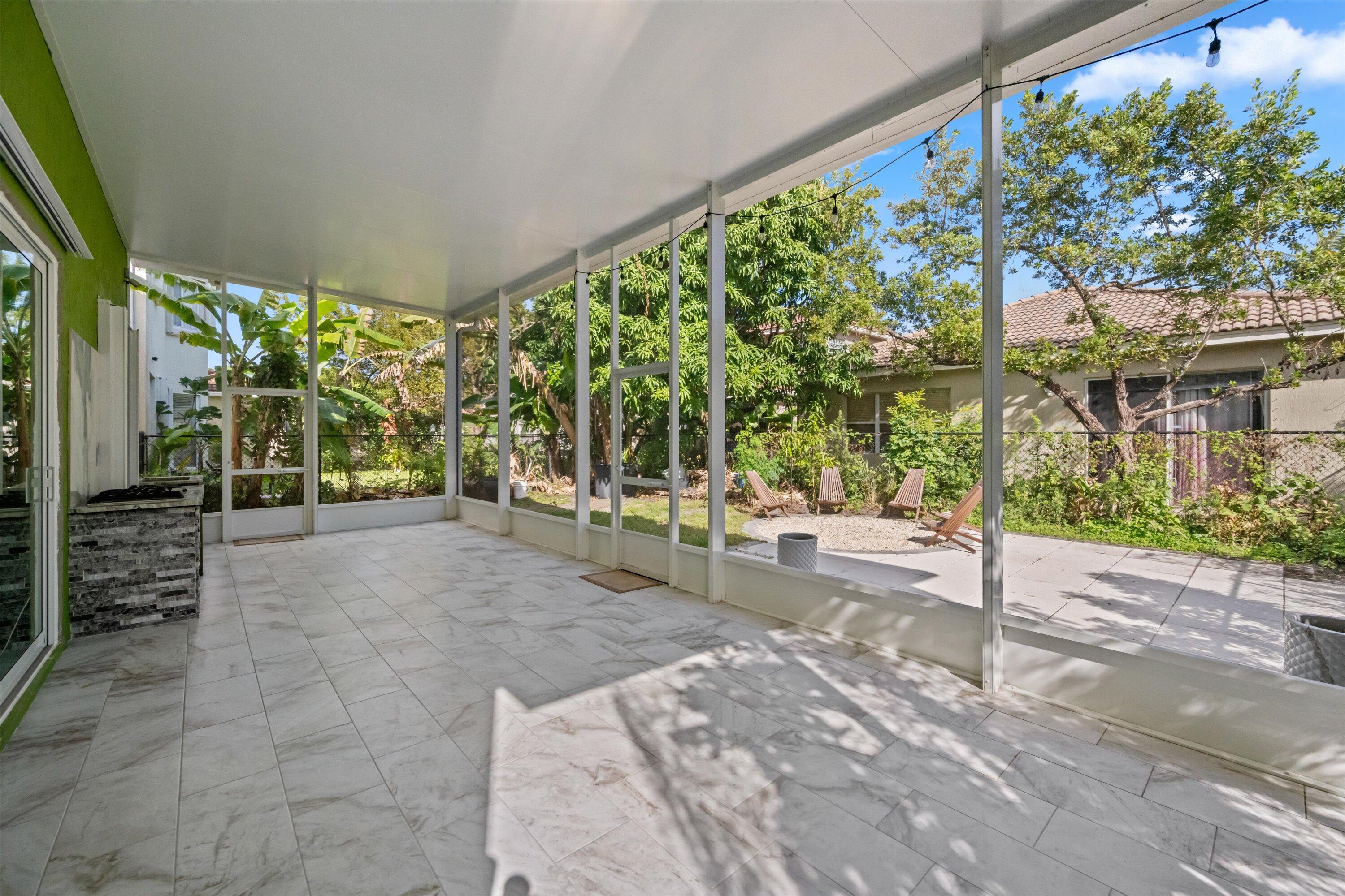 1222 Rose Gate, Riviera Beach FL 33404