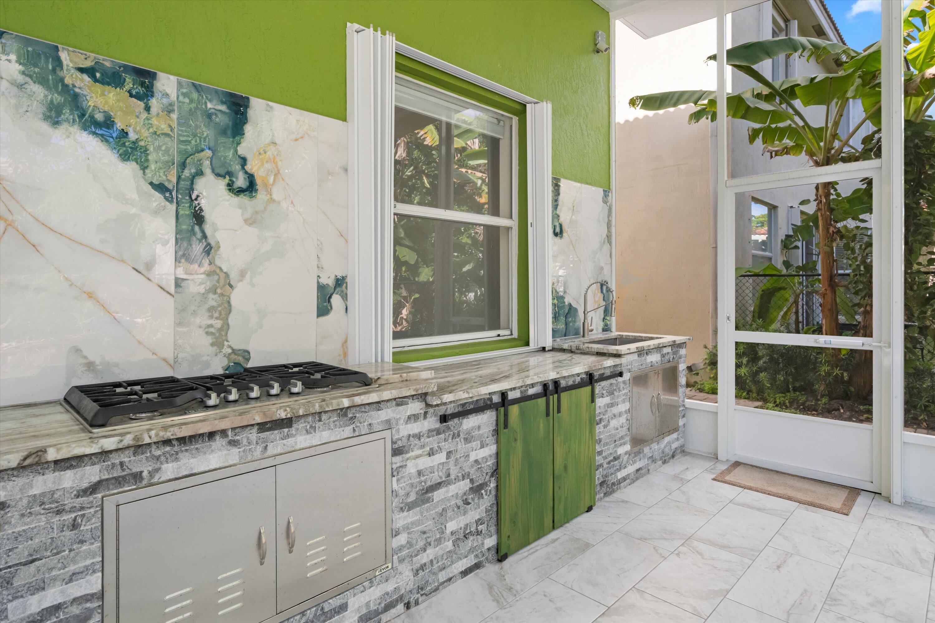 1222 Rose Gate, Riviera Beach FL 33404