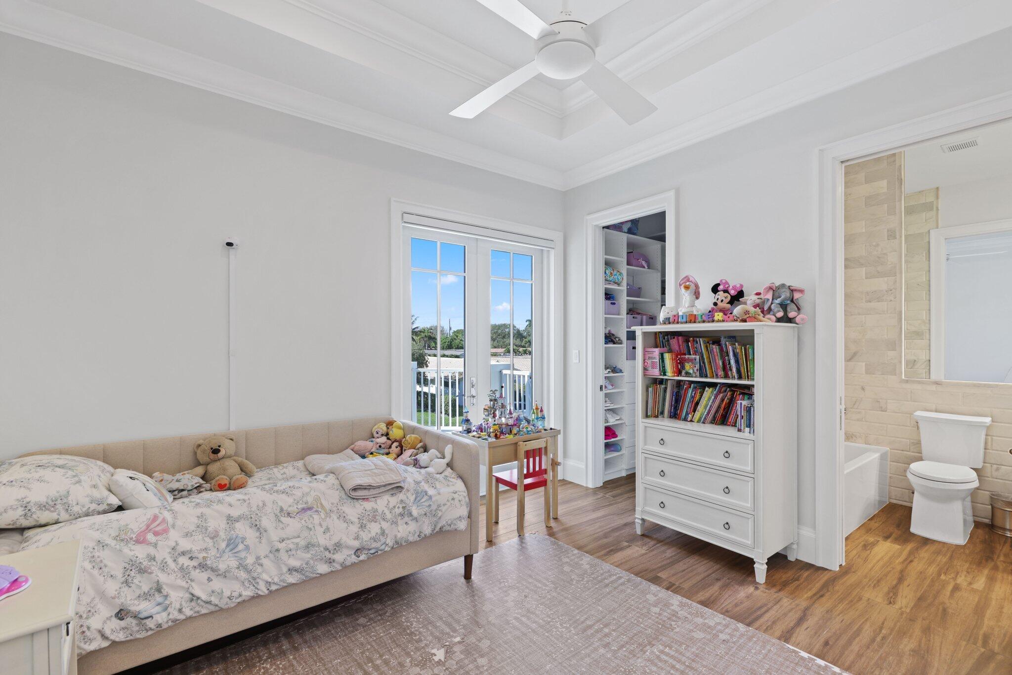 3700 NE 24th, Lighthouse Point FL 33064