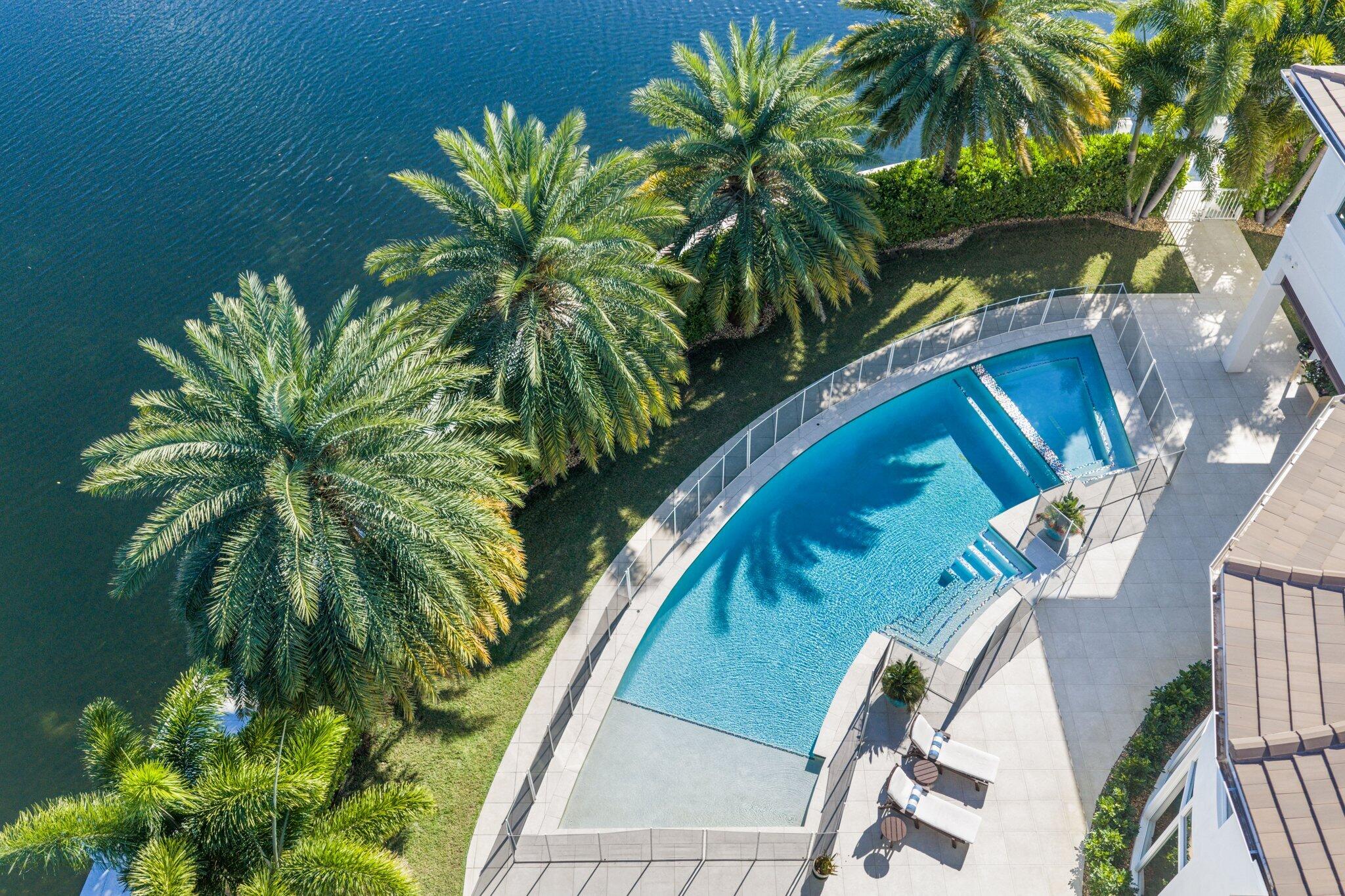 3700 NE 24th, Lighthouse Point FL 33064
