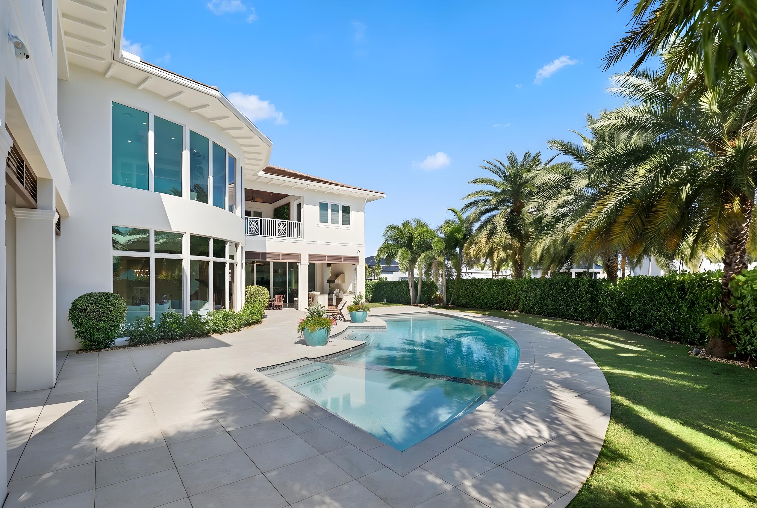 3700 NE 24th, Lighthouse Point FL 33064