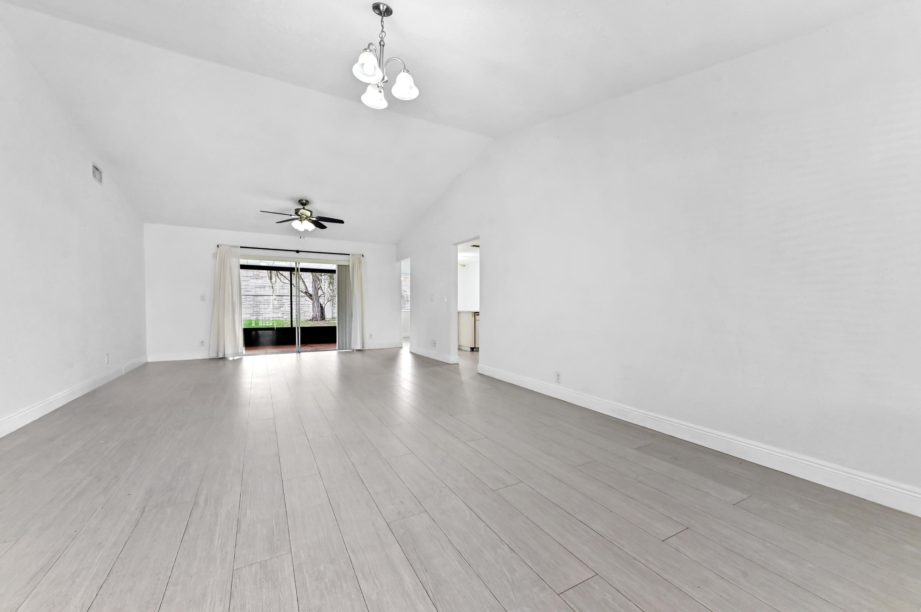 9969 Robins Nest, Boca Raton FL 33496