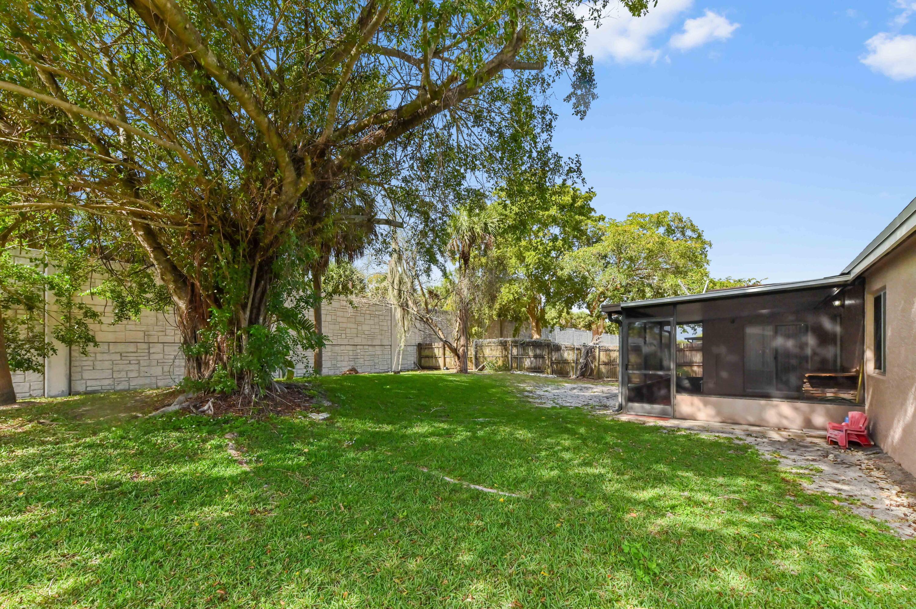 9969 Robins Nest, Boca Raton FL 33496