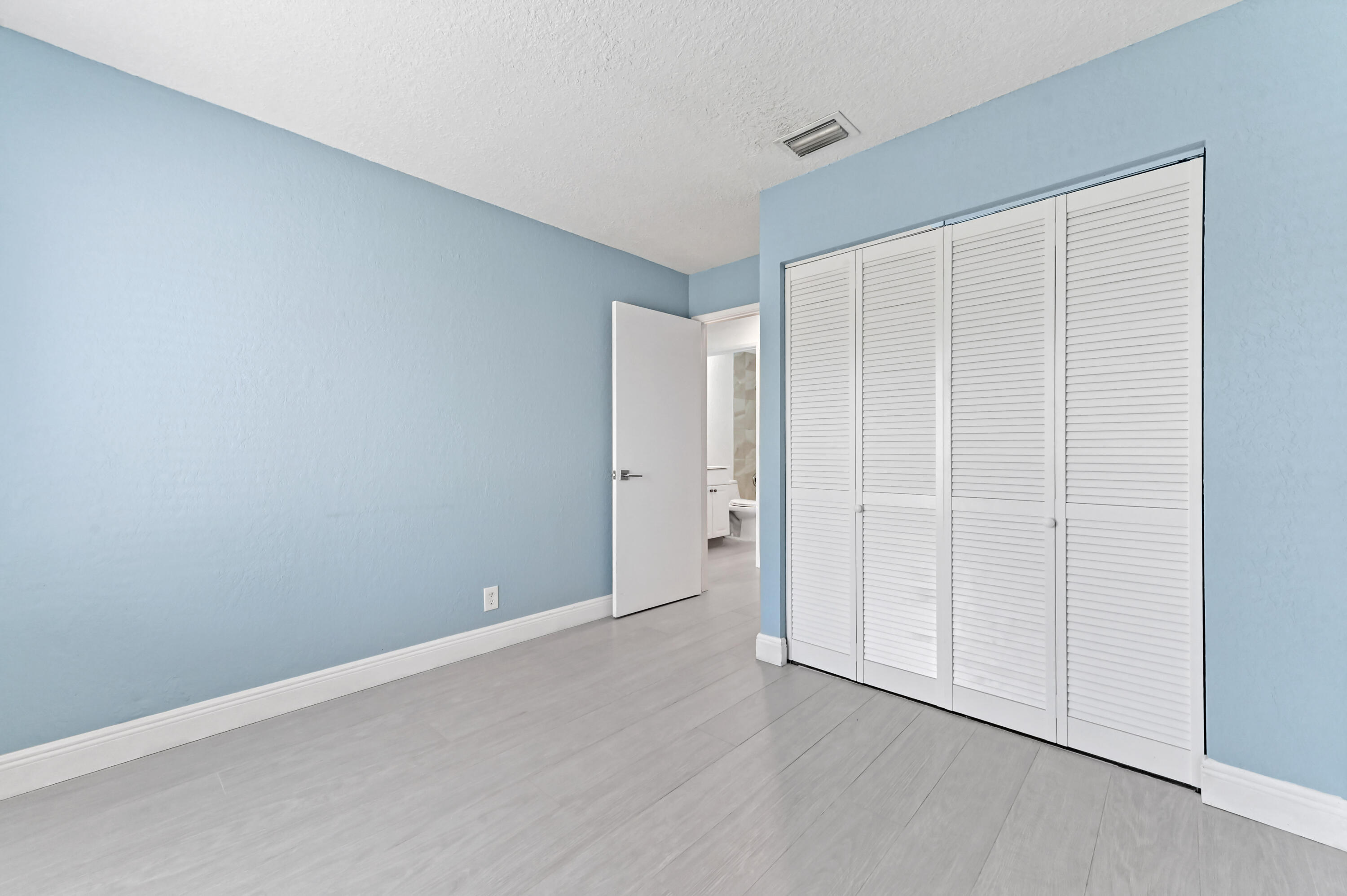 9969 Robins Nest, Boca Raton FL 33496