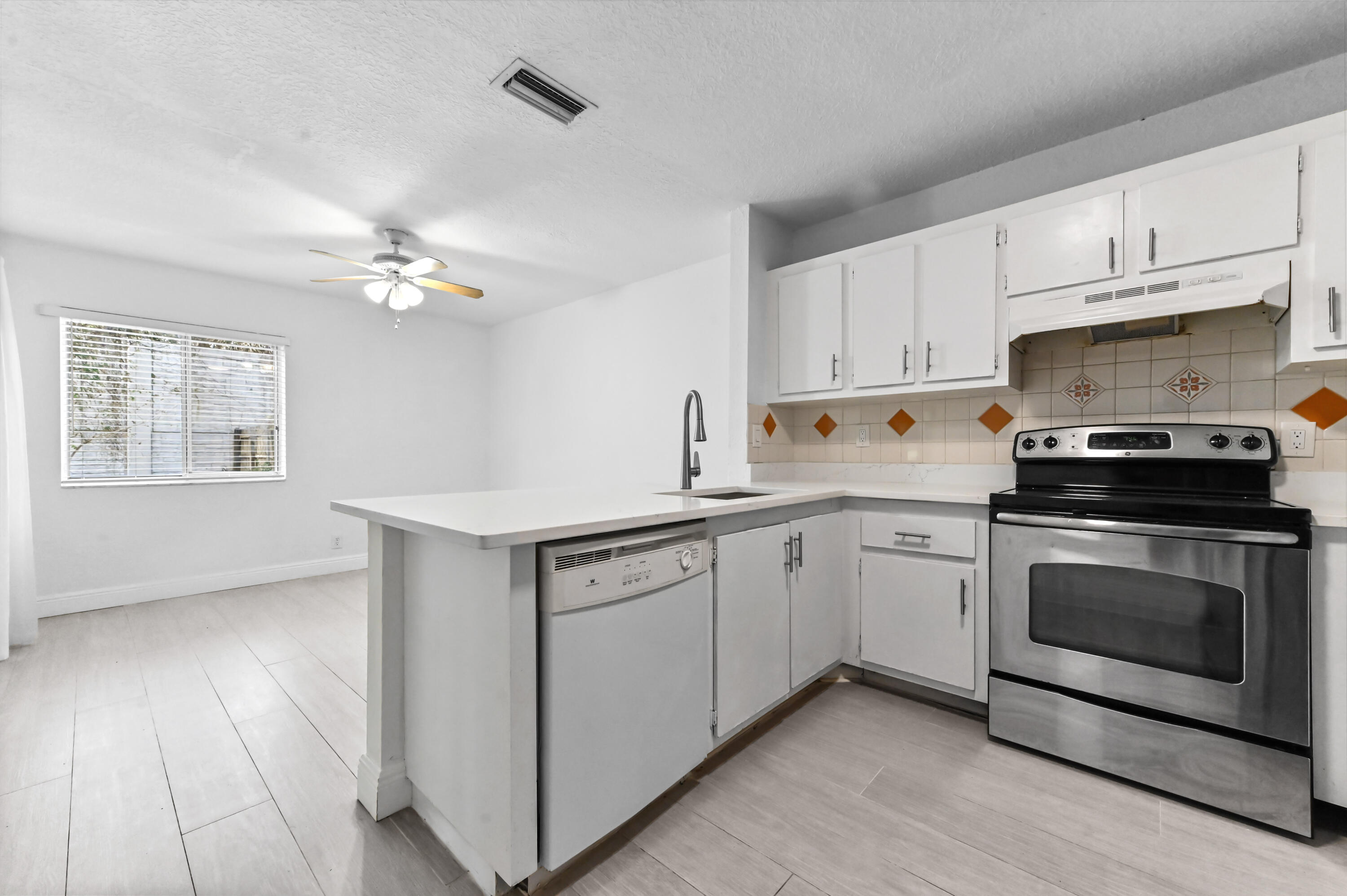 9969 Robins Nest, Boca Raton FL 33496