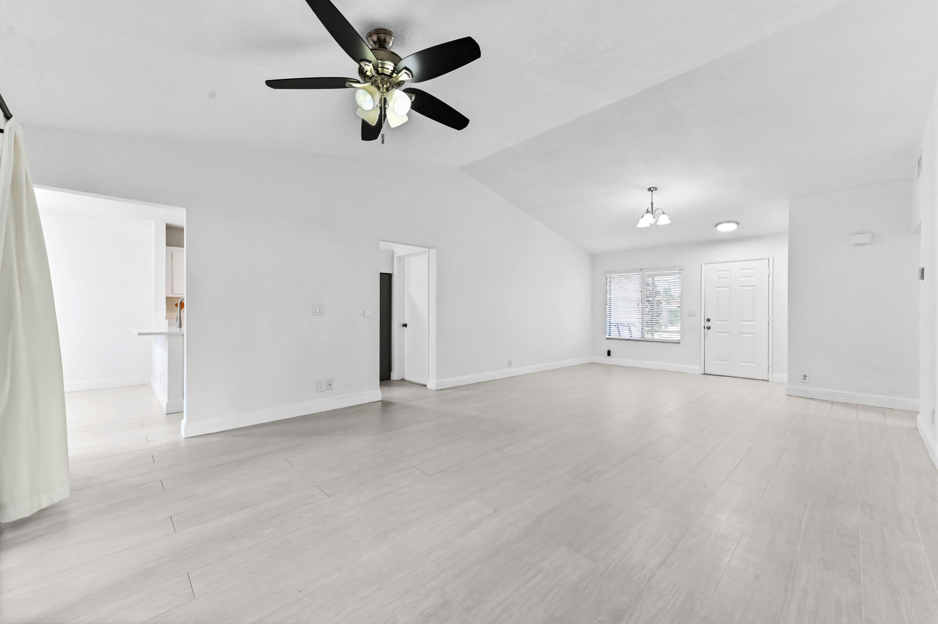 9969 Robins Nest, Boca Raton FL 33496