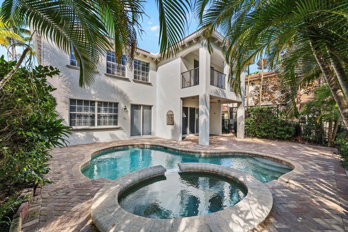 1062 Vintner, Palm Beach Gardens FL 33410
