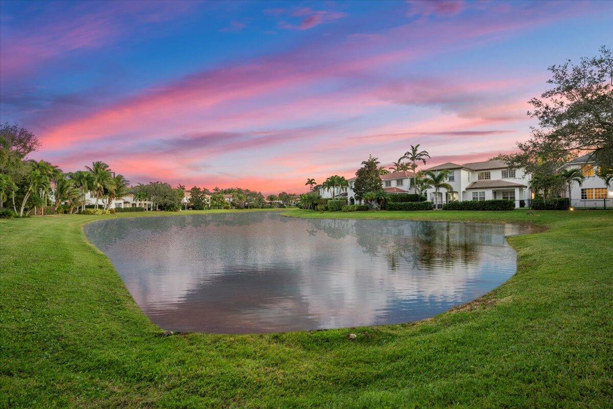1062 Vintner, Palm Beach Gardens FL 33410