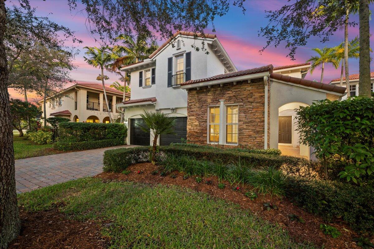 1062 Vintner, Palm Beach Gardens FL 33410