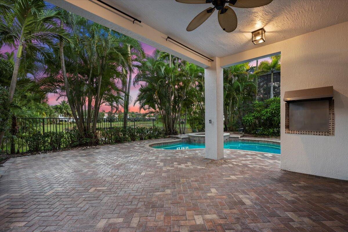 1062 Vintner, Palm Beach Gardens FL 33410