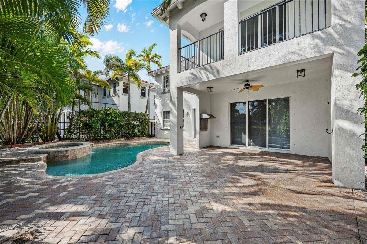 1062 Vintner, Palm Beach Gardens FL 33410
