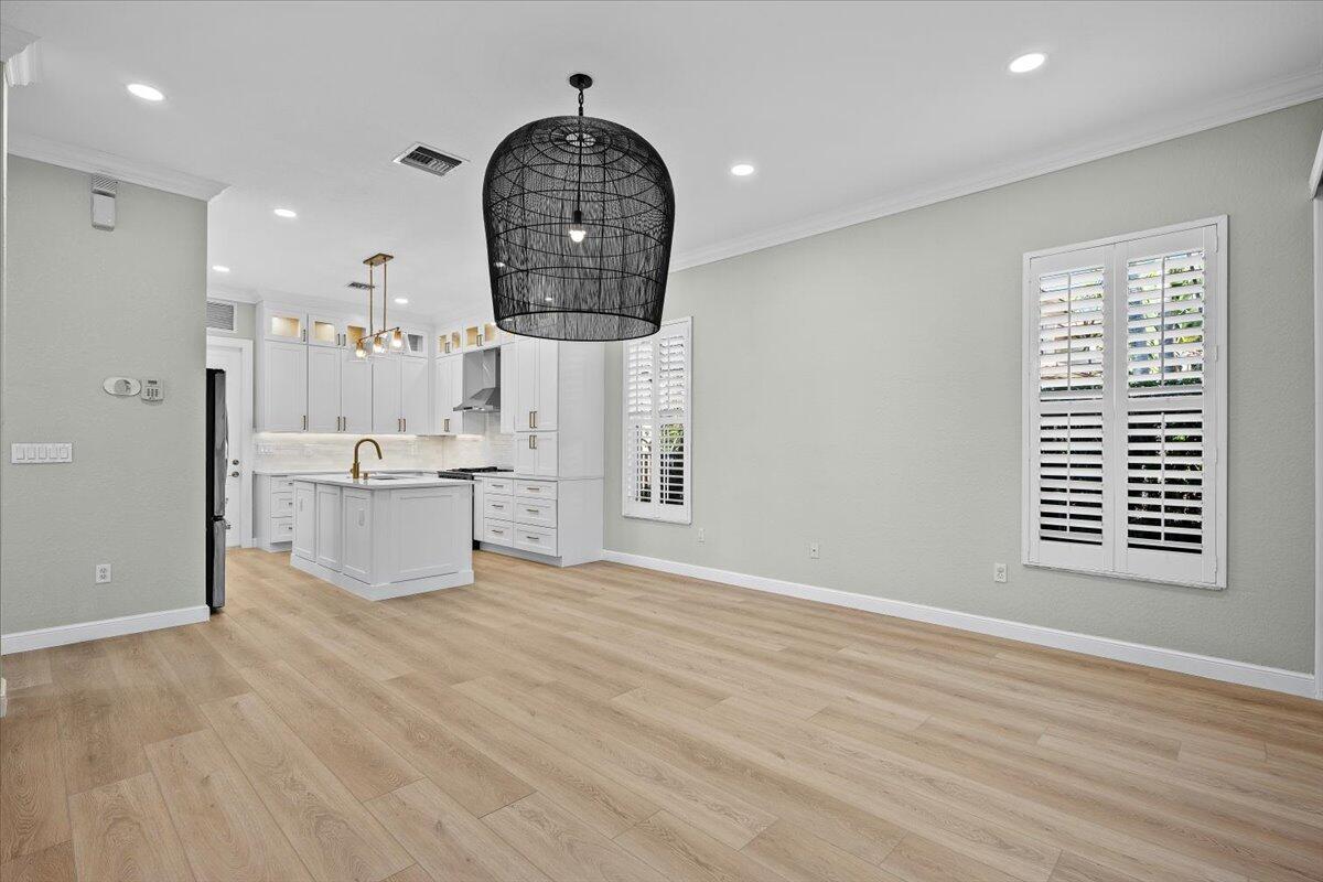 1062 Vintner, Palm Beach Gardens FL 33410