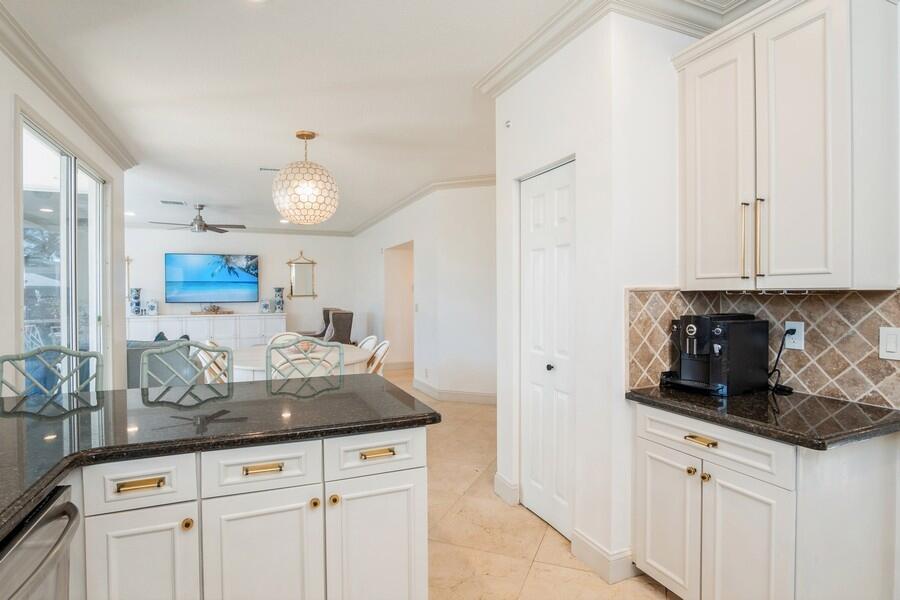 6031 Robinson, Jupiter FL 33458