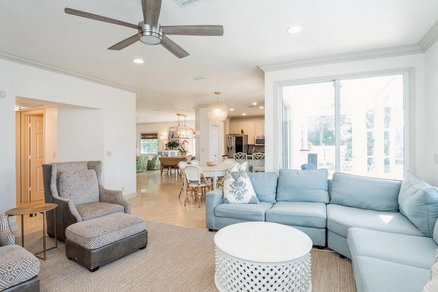6031 Robinson, Jupiter FL 33458