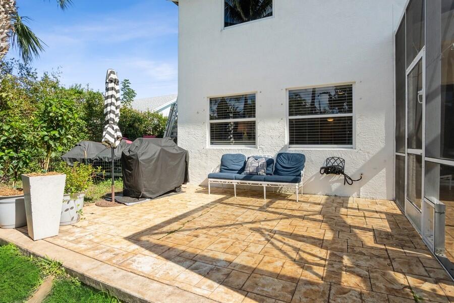 6031 Robinson, Jupiter FL 33458