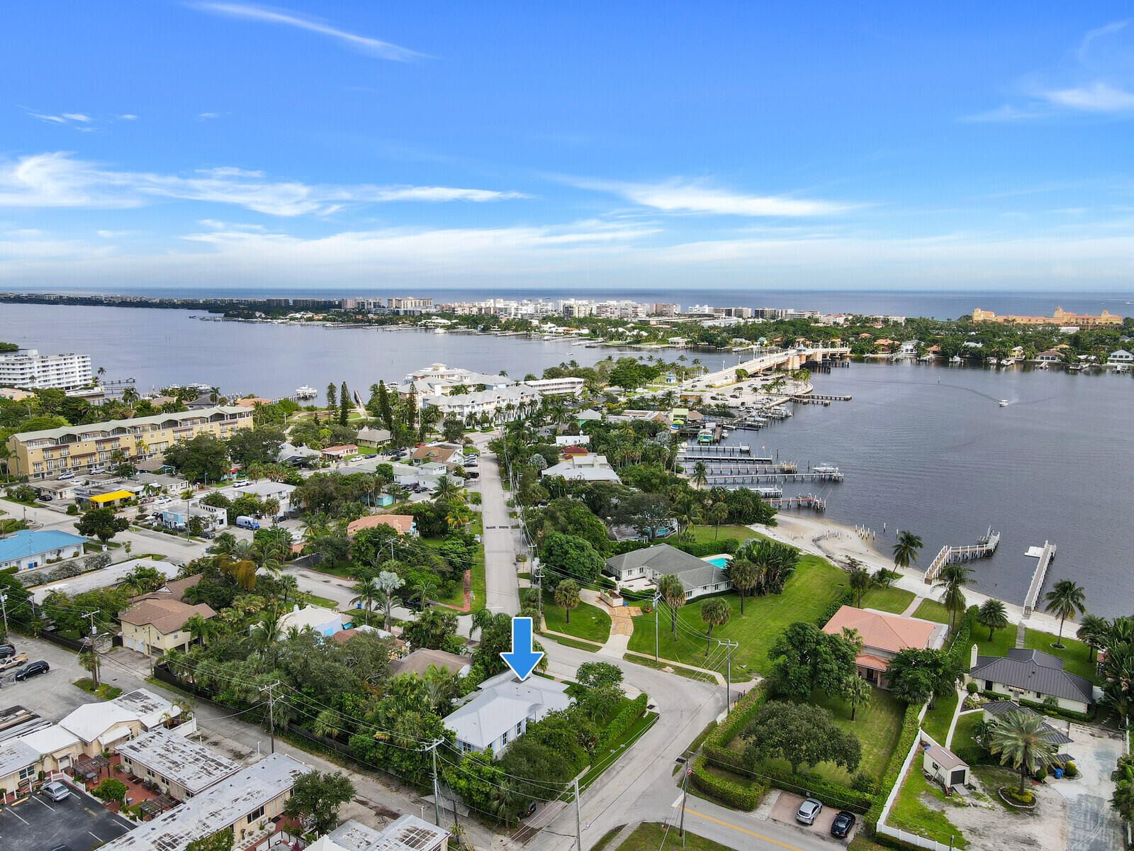 137 S Oak, Lantana FL 33462